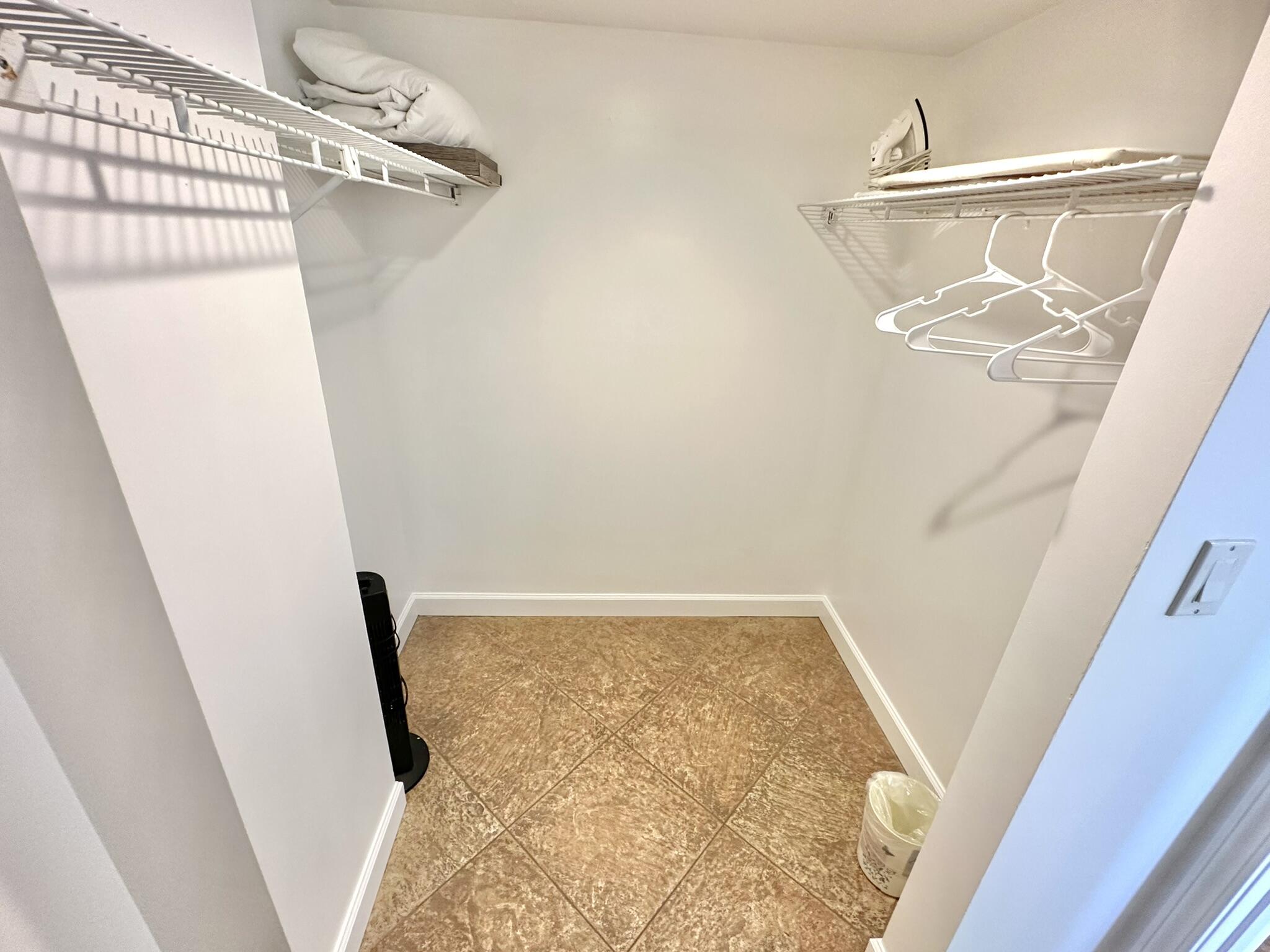 BEACHSIDE 1 CONDO - Residential