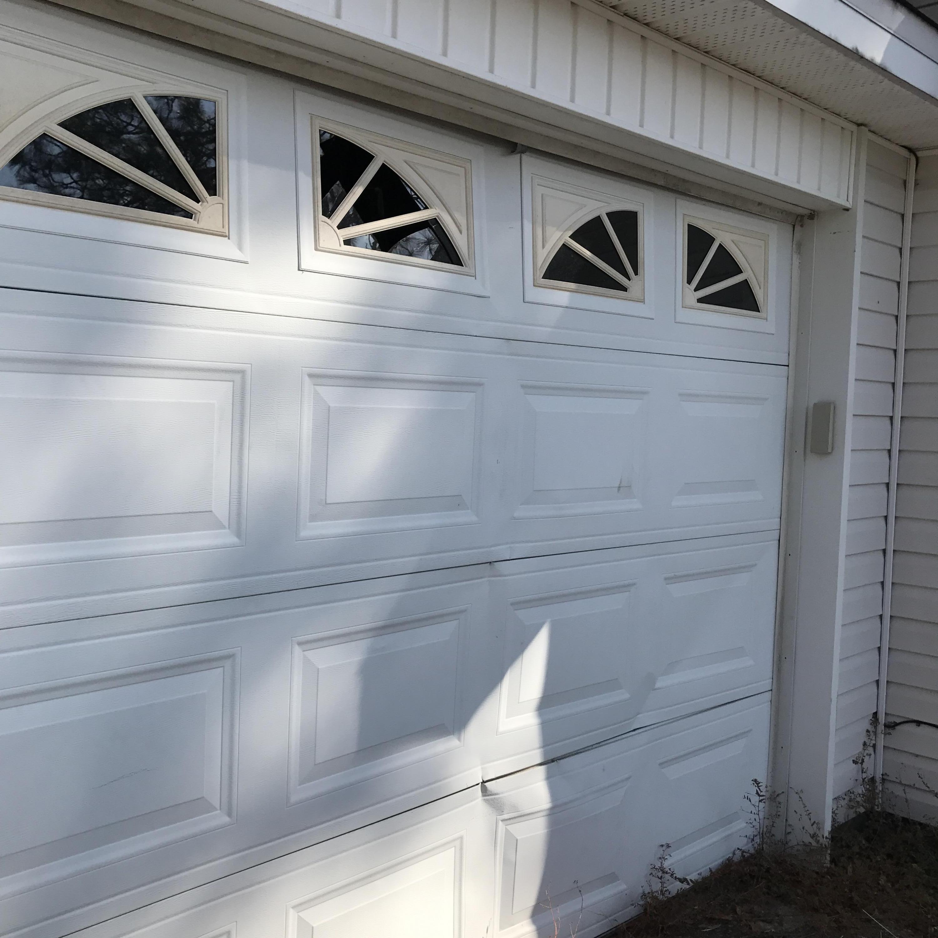 LOT 17 BLK 1 LAKE JUNIPER EST UNIT 3 PB 5-6 OR 2253-82 OR 2293-720 OR 2903-709 - Residential