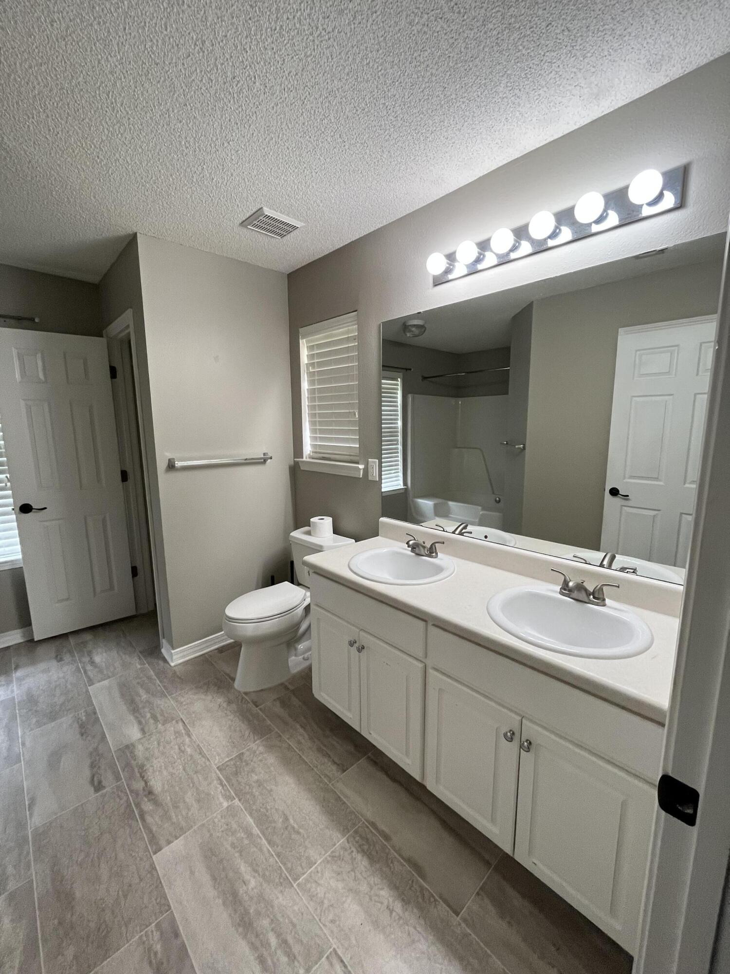 MARSH HARBOR - Residential Lease