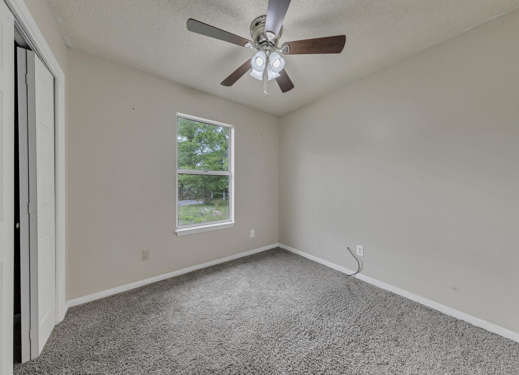 CASA LOMA S/D - Residential Lease