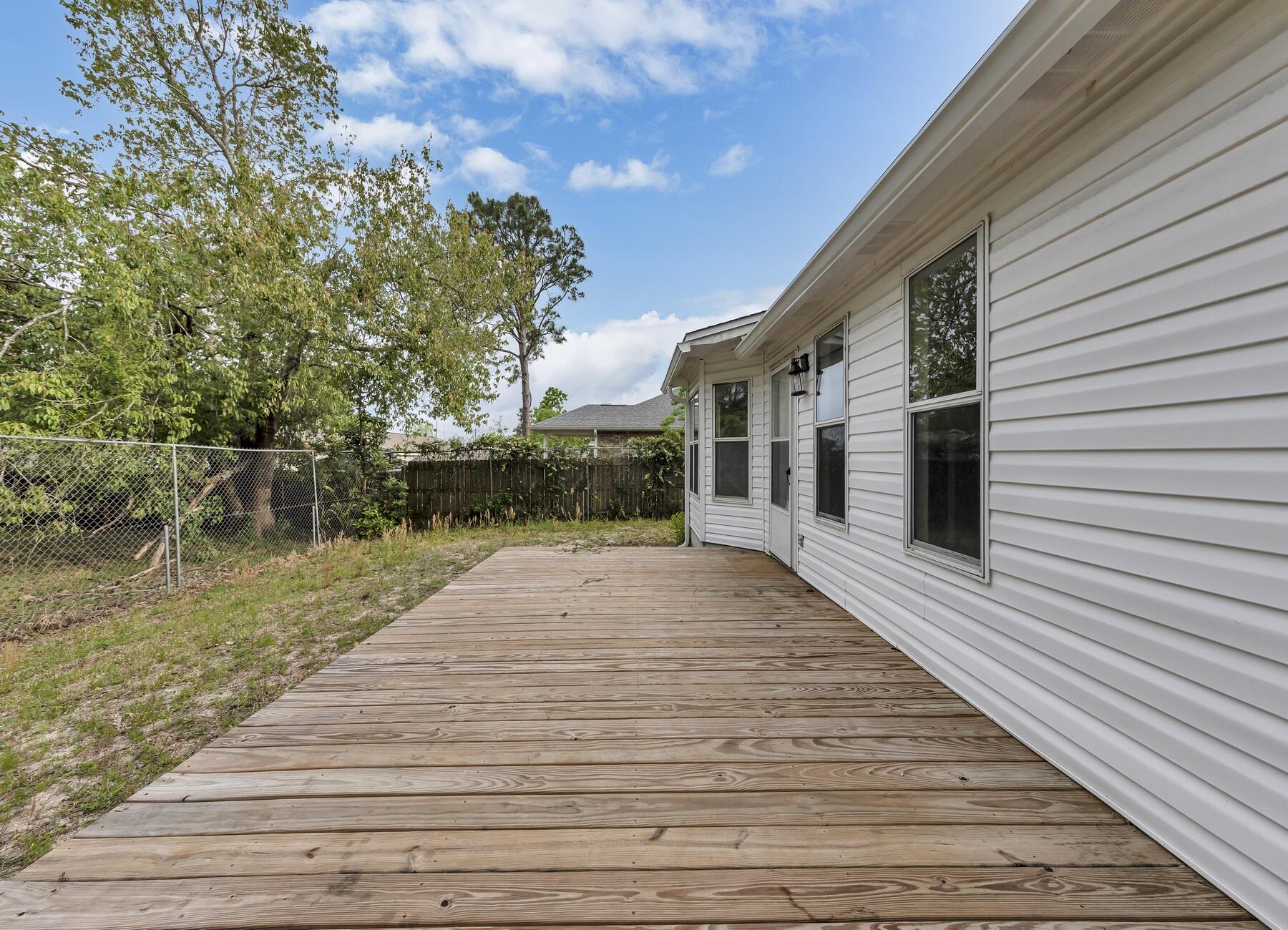 CASA LOMA S/D - Residential Lease