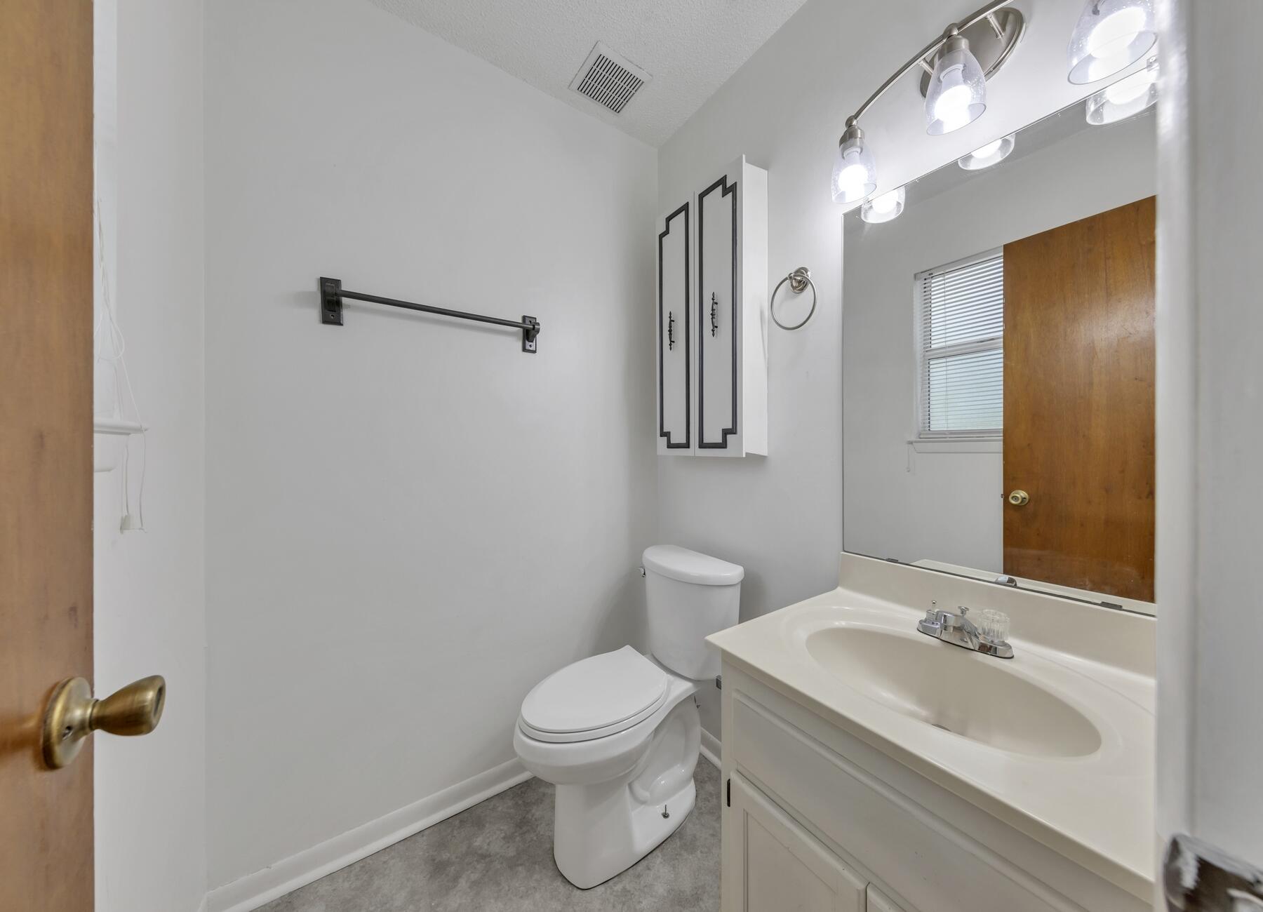 CASA LOMA S/D - Residential Lease