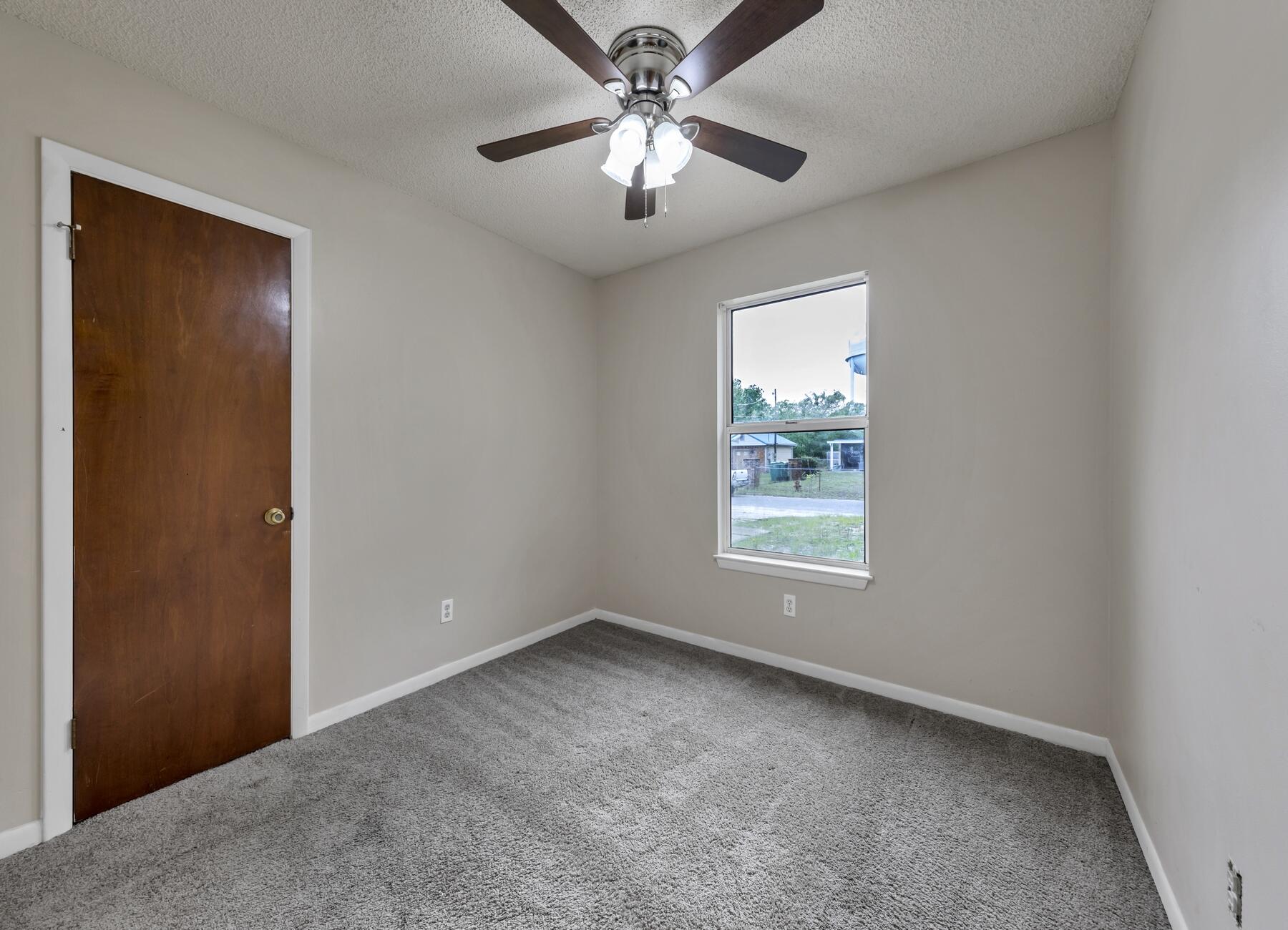 CASA LOMA S/D - Residential Lease