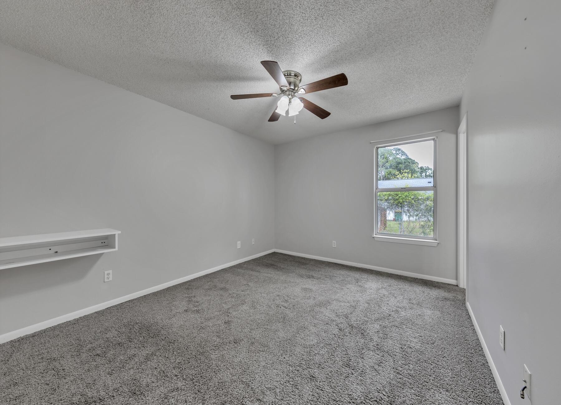 CASA LOMA S/D - Residential Lease