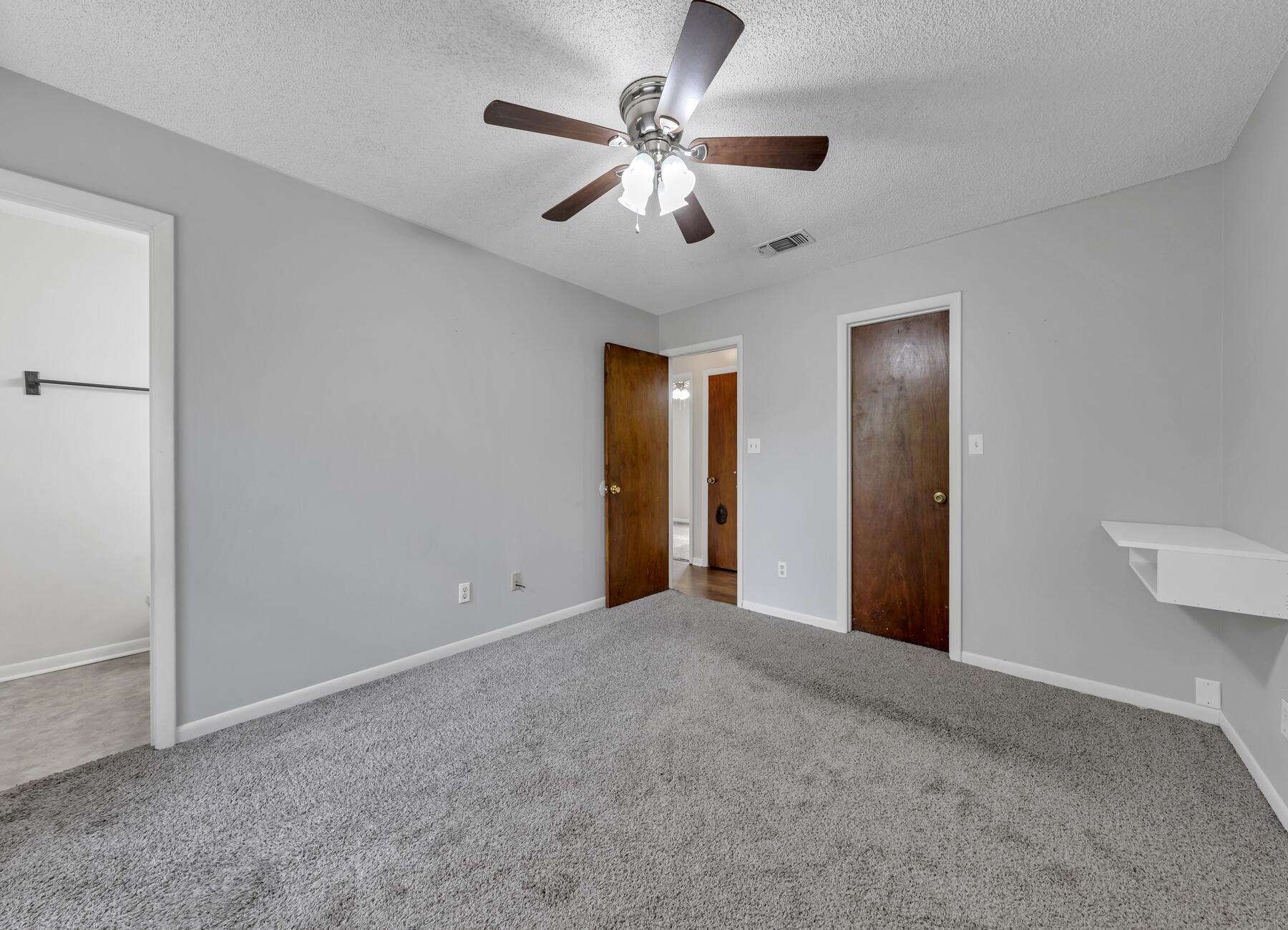 CASA LOMA S/D - Residential Lease