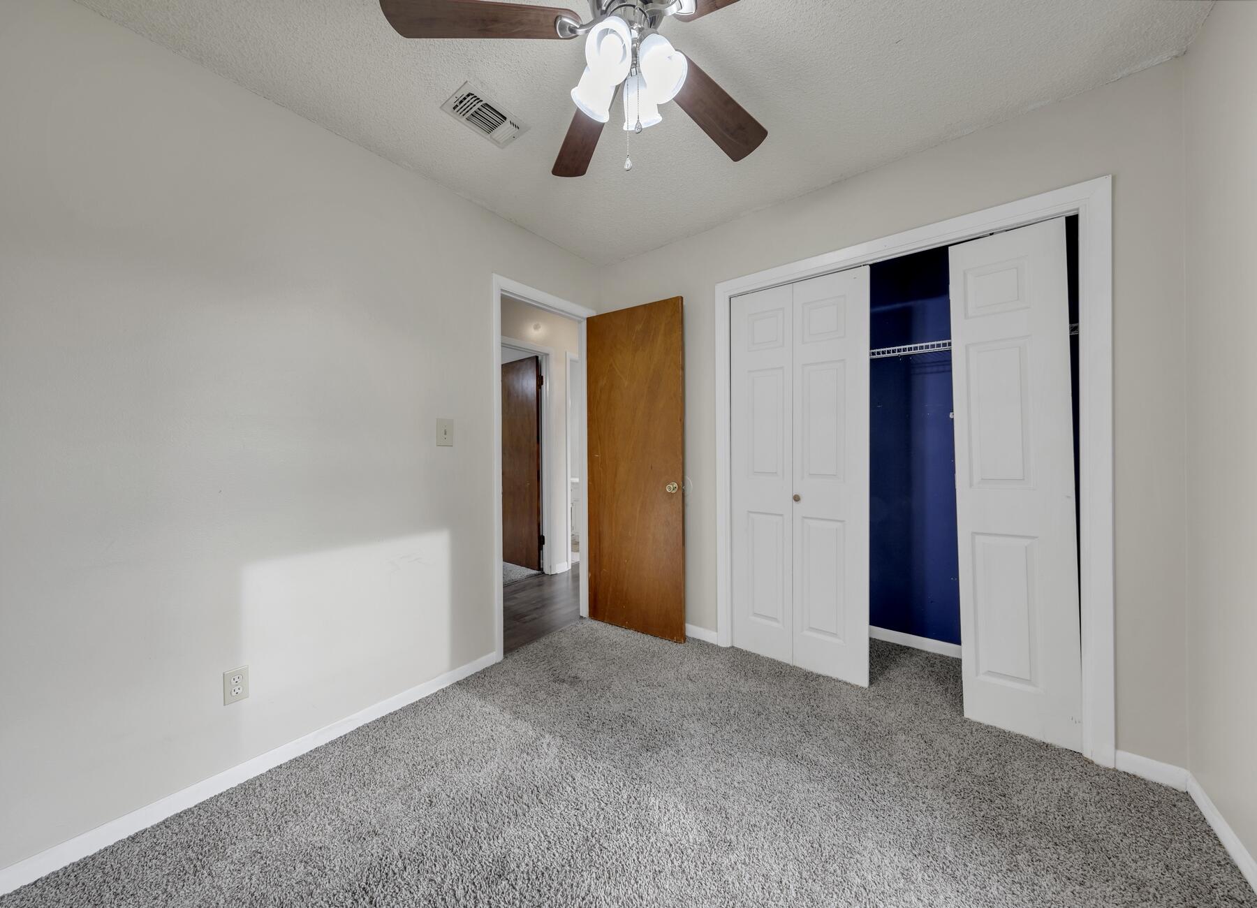 CASA LOMA S/D - Residential Lease
