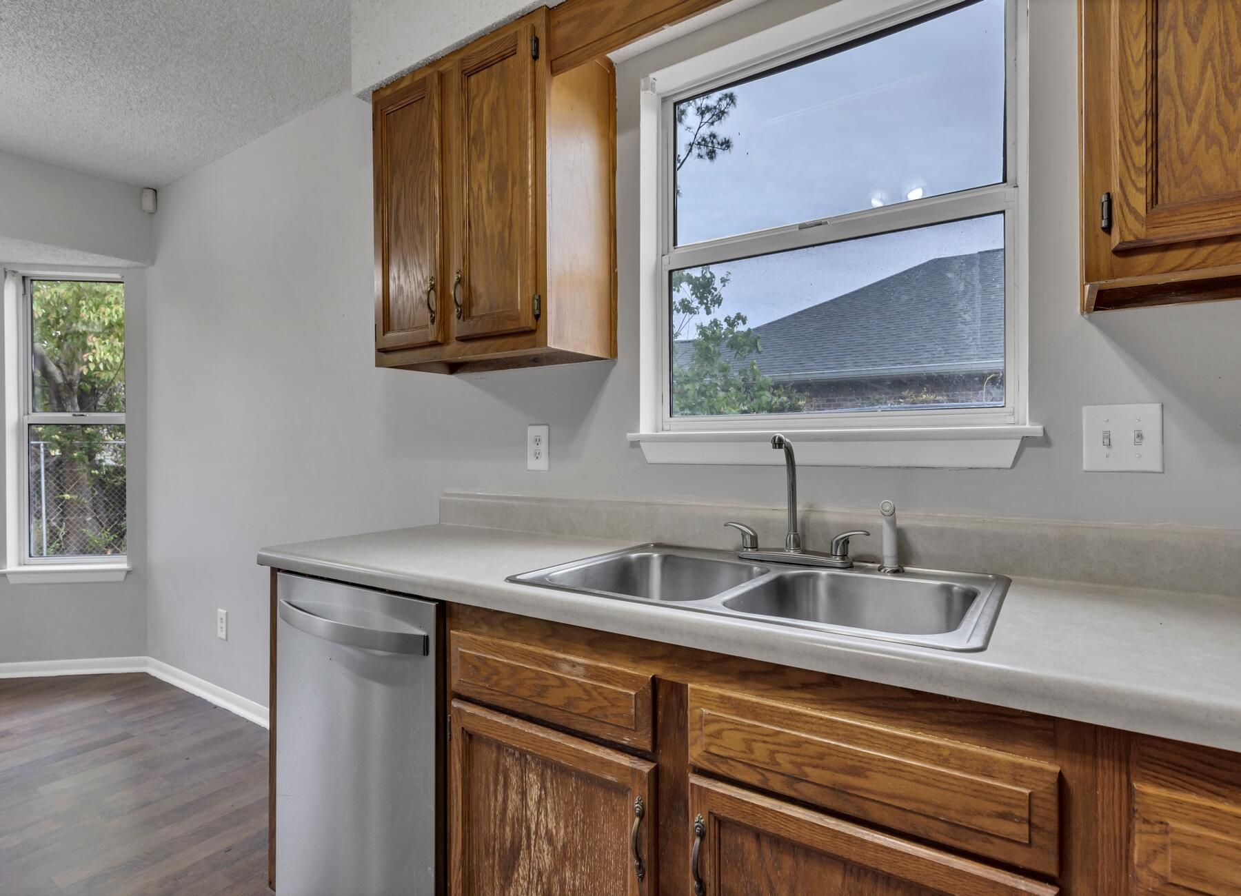 CASA LOMA S/D - Residential Lease