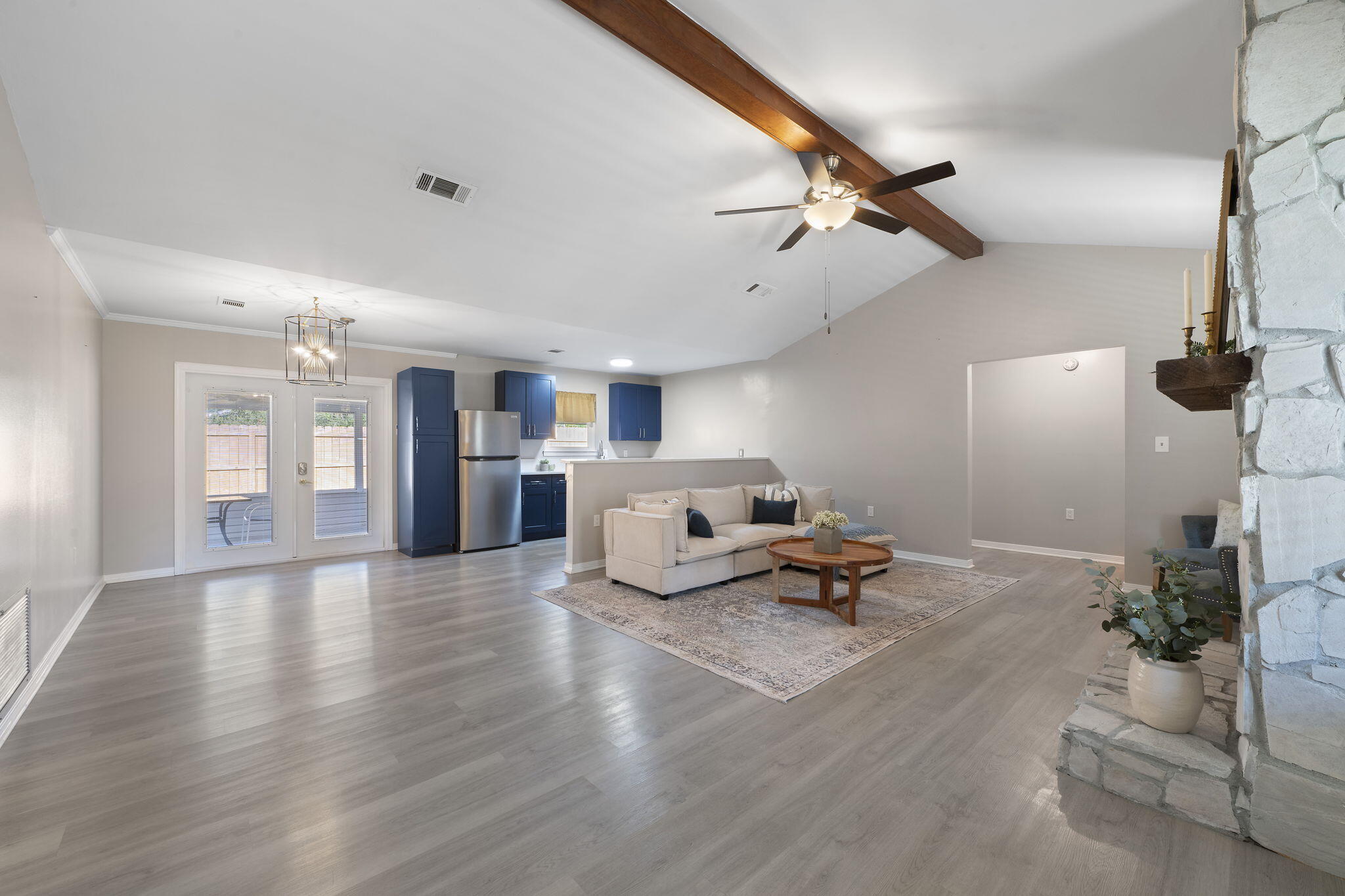 2013 Bob White Court