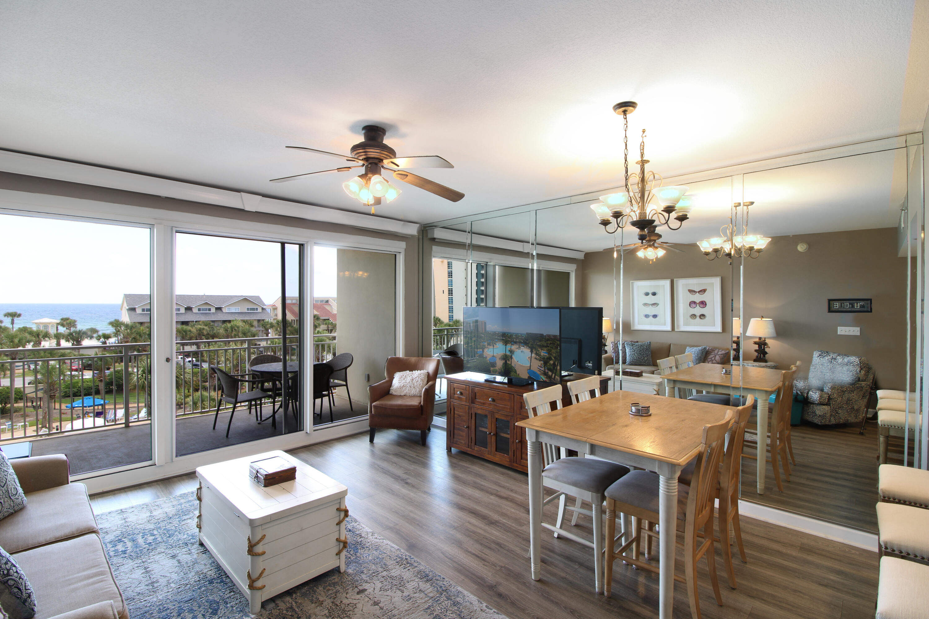 STERLING SHORES - Residential