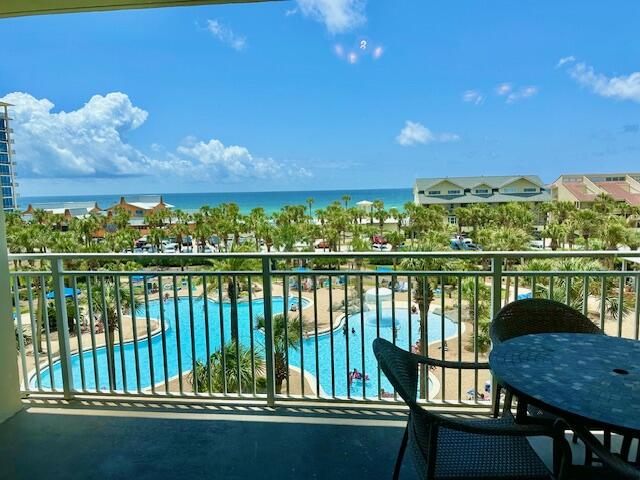 STERLING SHORES - Residential