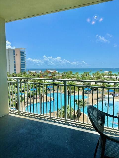 STERLING SHORES - Residential