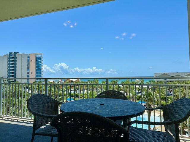 STERLING SHORES - Residential