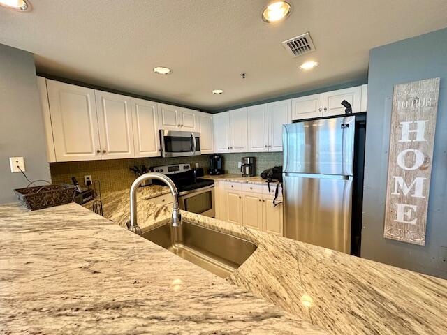 STERLING SHORES - Residential