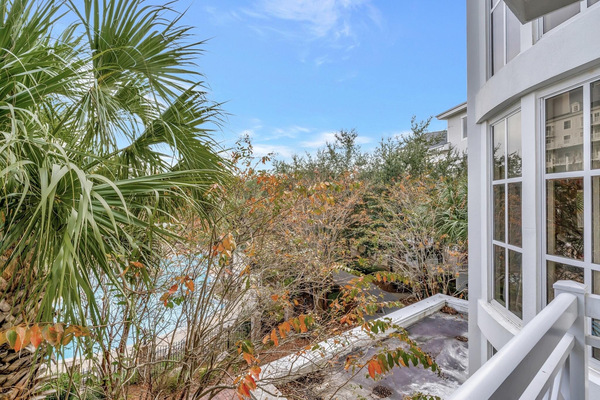 BAHIA CONDO - Residential