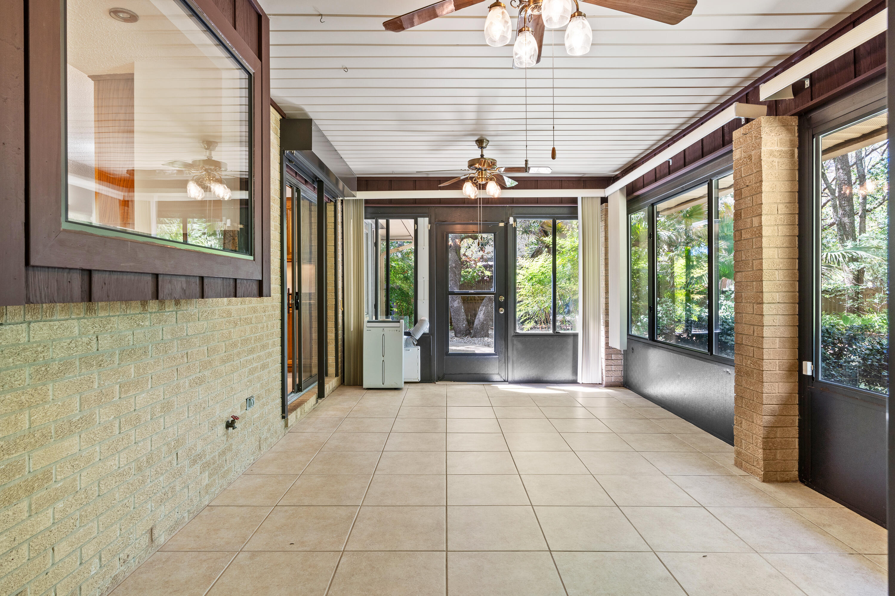 ROCKY BAYOU COUNTRY CLUB ESTATES 3 - Residential