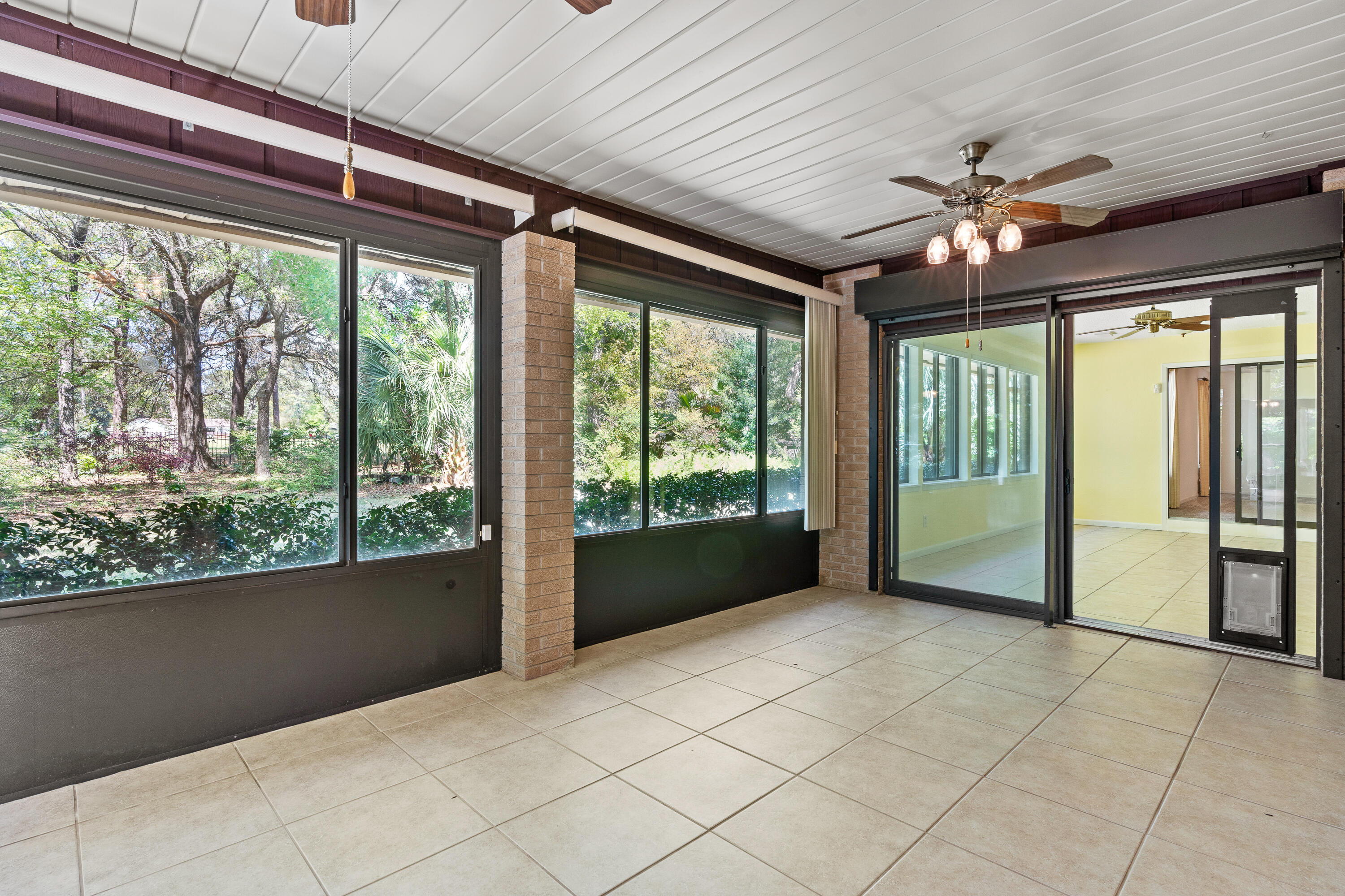 ROCKY BAYOU COUNTRY CLUB ESTATES 3 - Residential