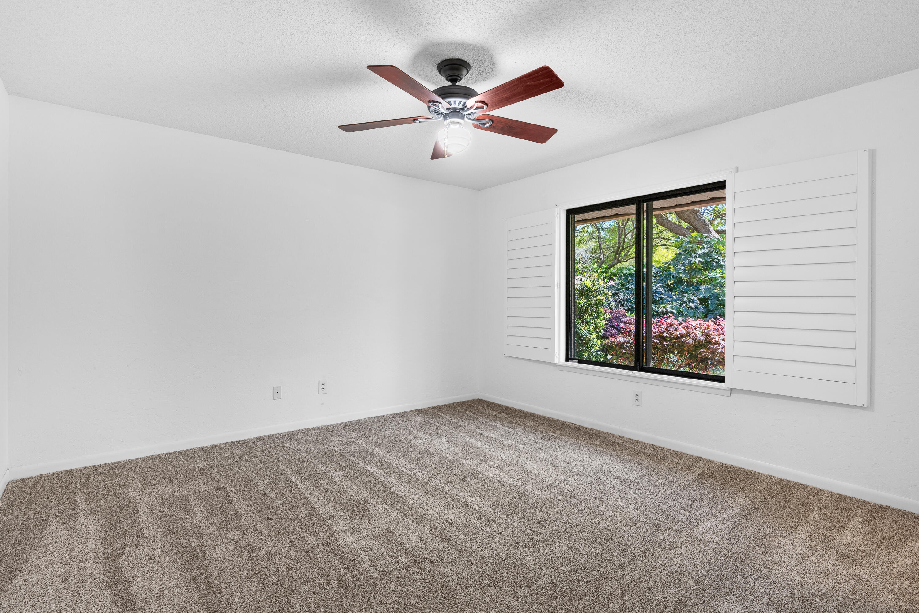 ROCKY BAYOU COUNTRY CLUB ESTATES 3 - Residential