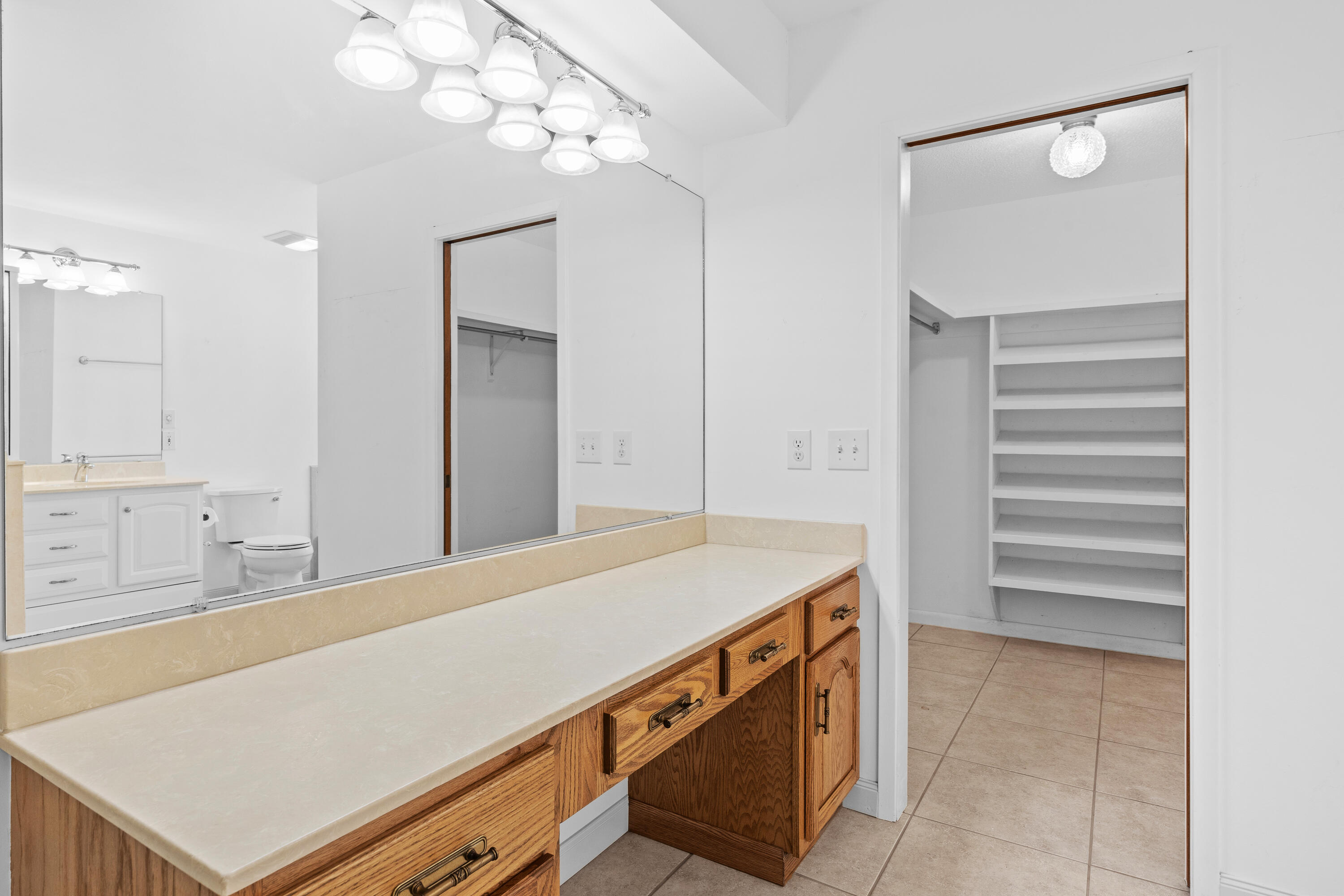 ROCKY BAYOU COUNTRY CLUB ESTATES 3 - Residential