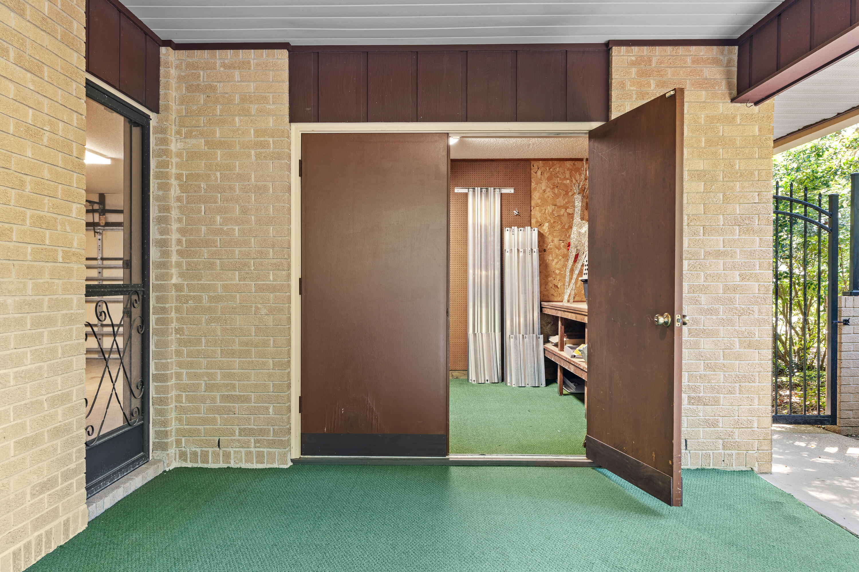 ROCKY BAYOU COUNTRY CLUB ESTATES 3 - Residential