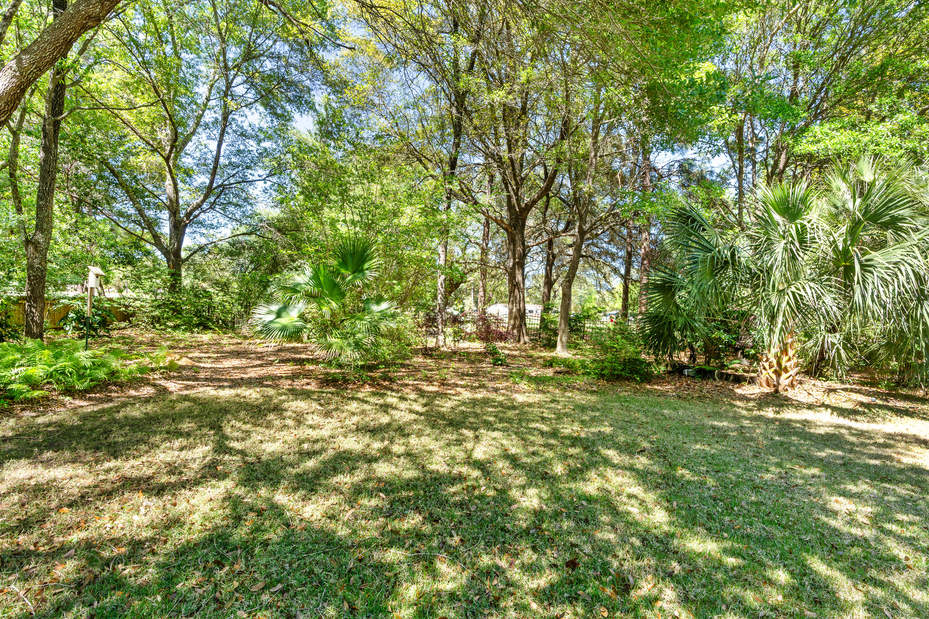 ROCKY BAYOU COUNTRY CLUB ESTATES 3 - Residential