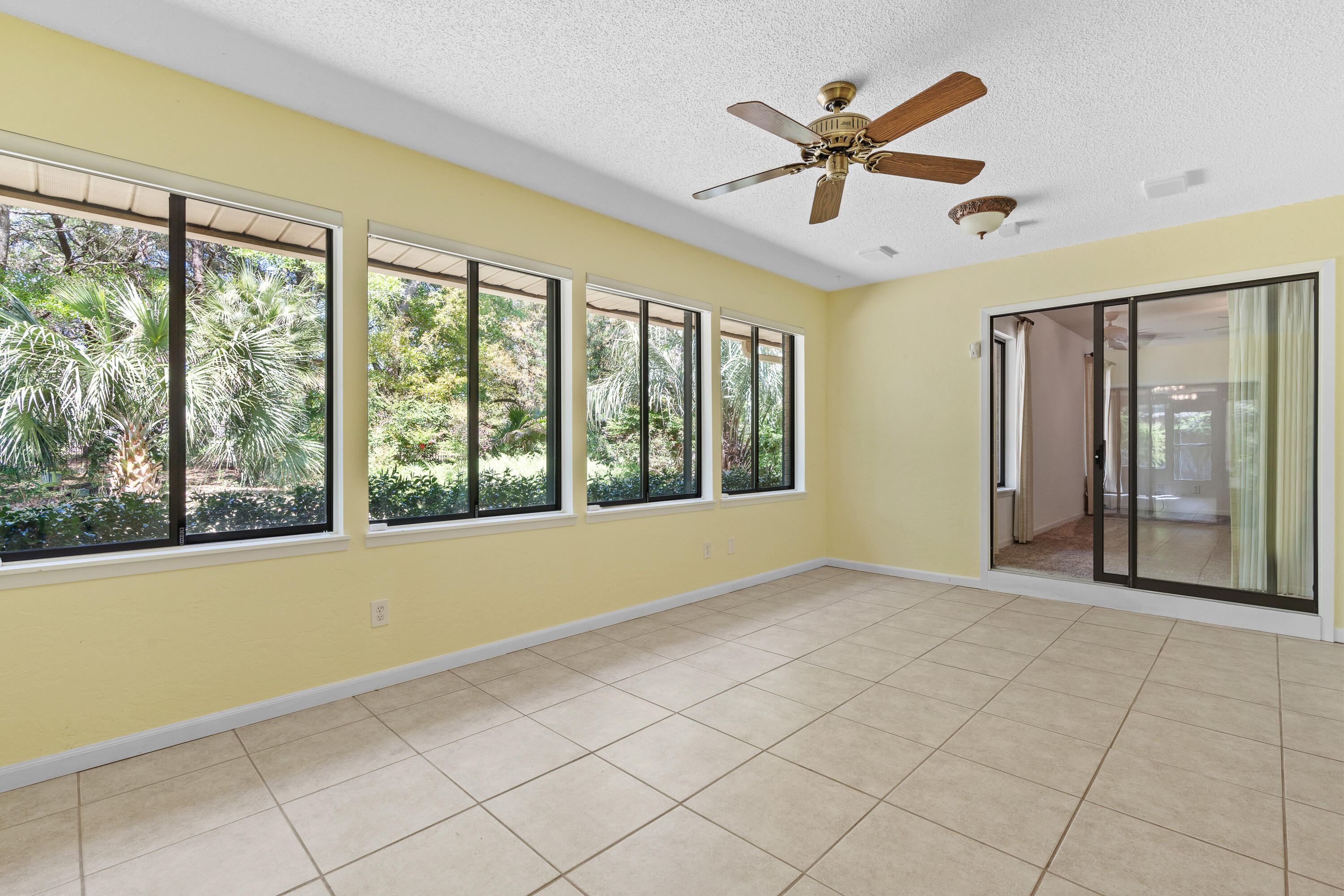 ROCKY BAYOU COUNTRY CLUB ESTATES 3 - Residential