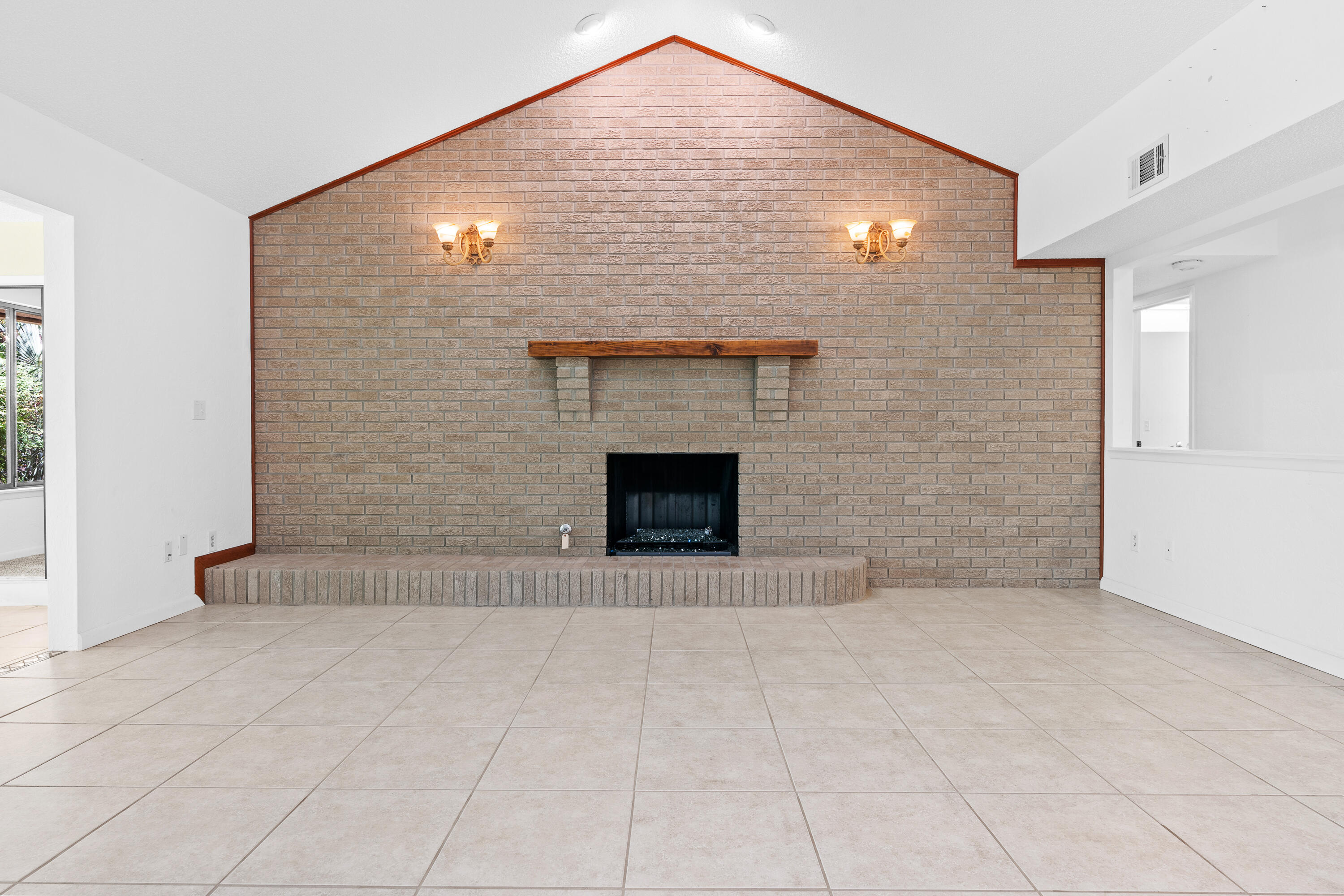 ROCKY BAYOU COUNTRY CLUB ESTATES 3 - Residential