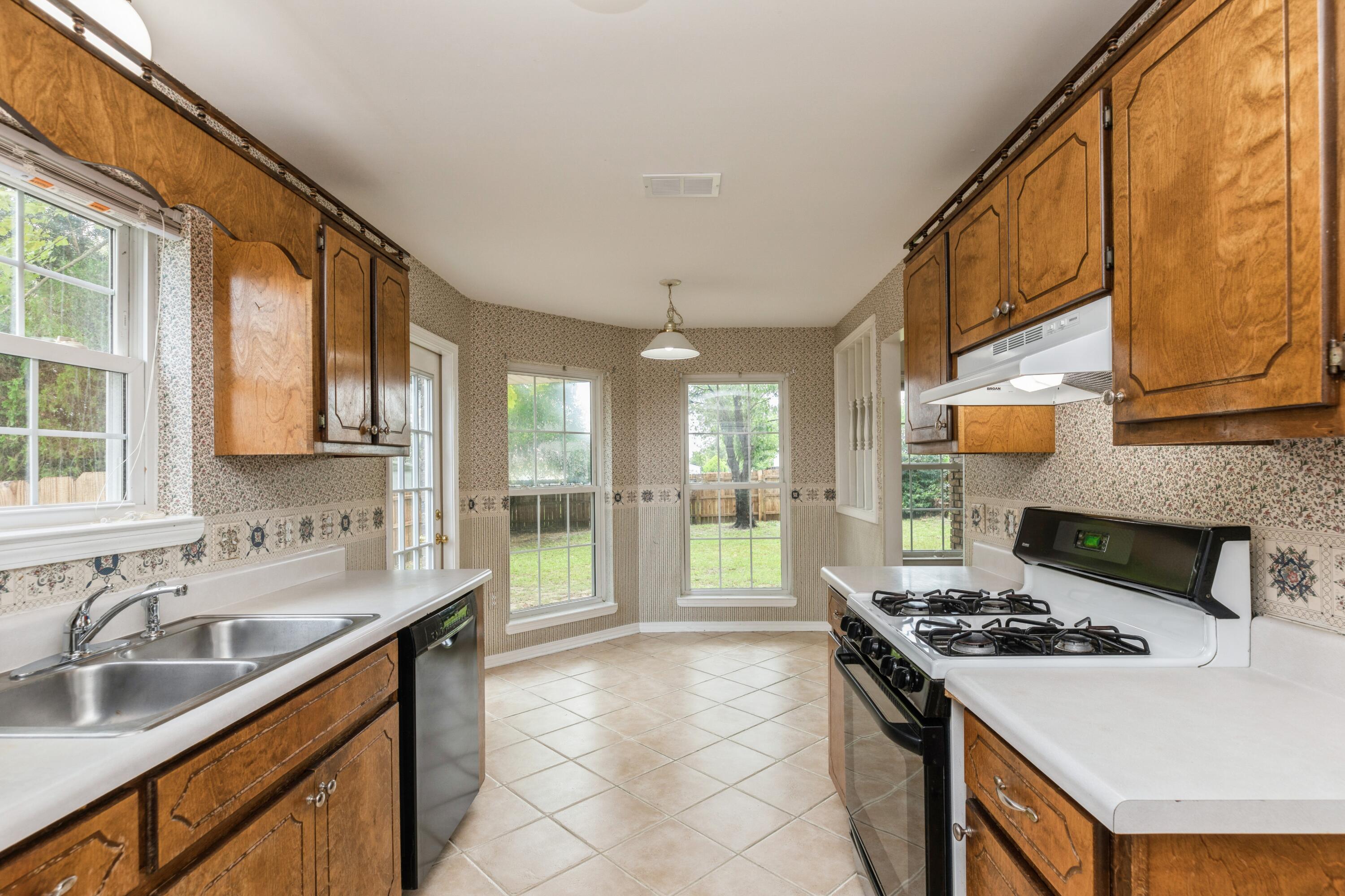 COUNTRYVIEW ESTATES 6TH ADDN PH1 - Residential