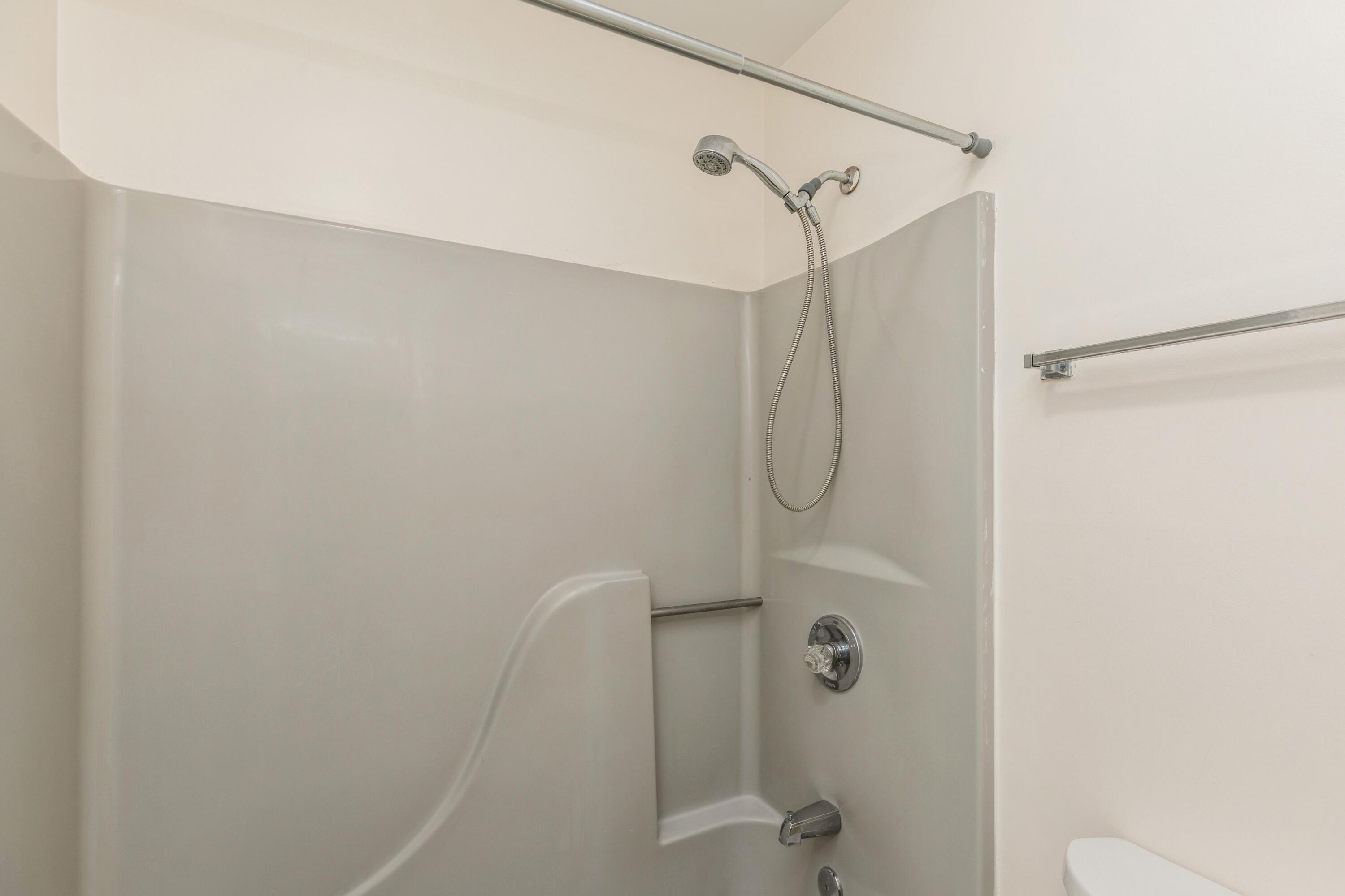 COUNTRYVIEW ESTATES 6TH ADDN PH1 - Residential