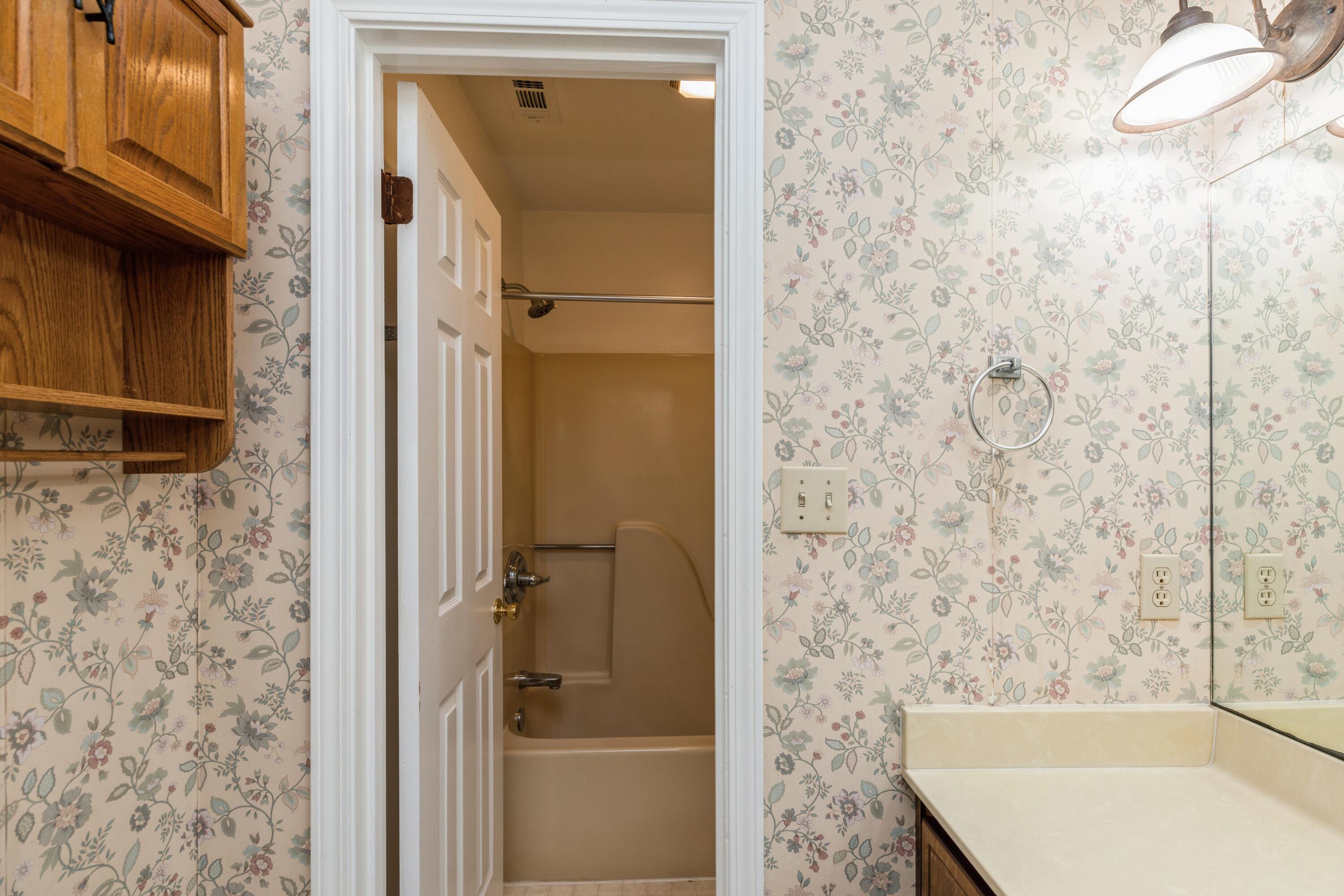 COUNTRYVIEW ESTATES 6TH ADDN PH1 - Residential