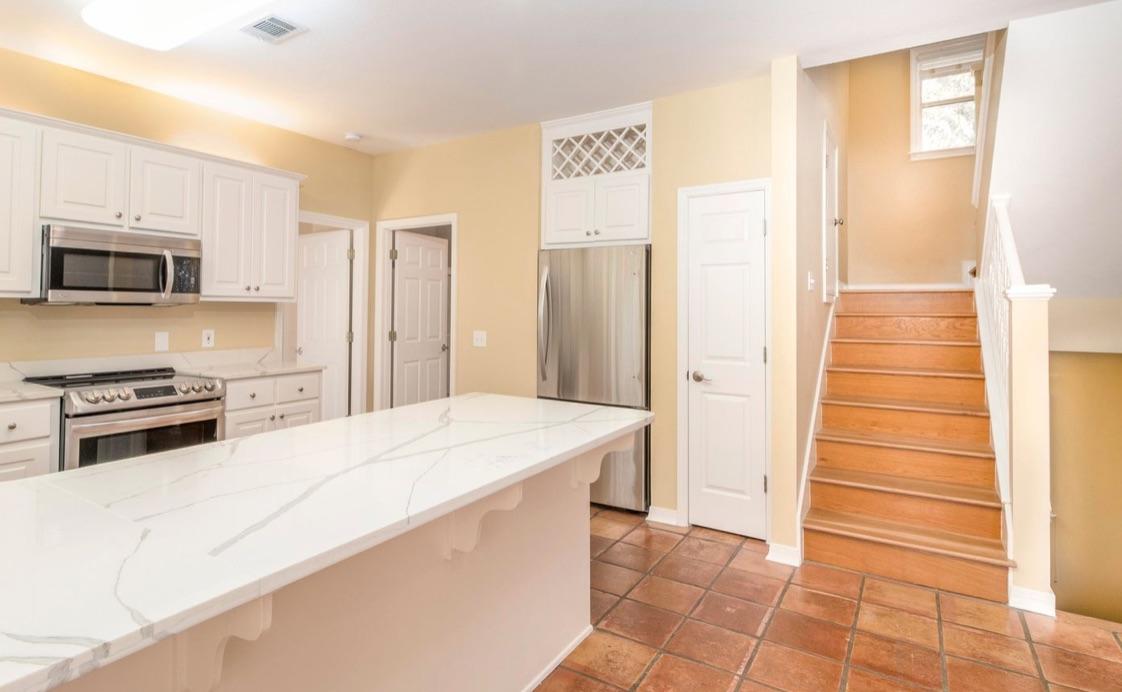 BLUE MOUNTAIN BEACH - Residential Lease