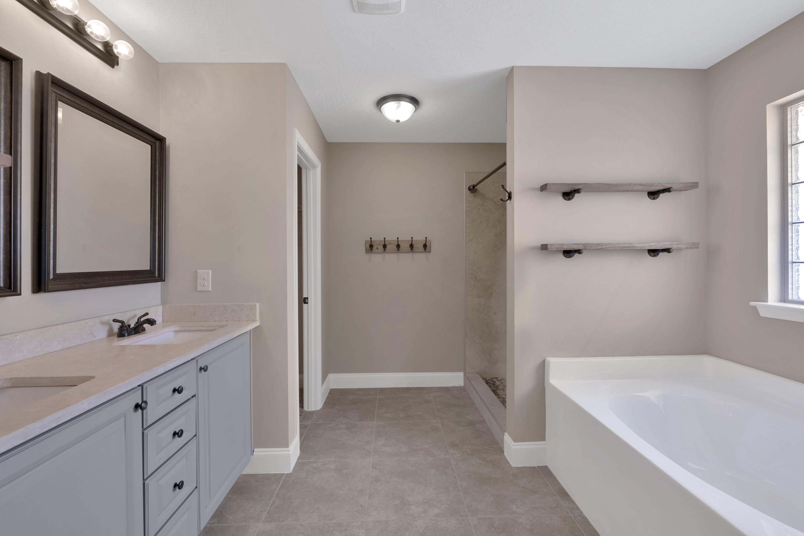 CHANAN ESTATES 1ST ADDN - Residential