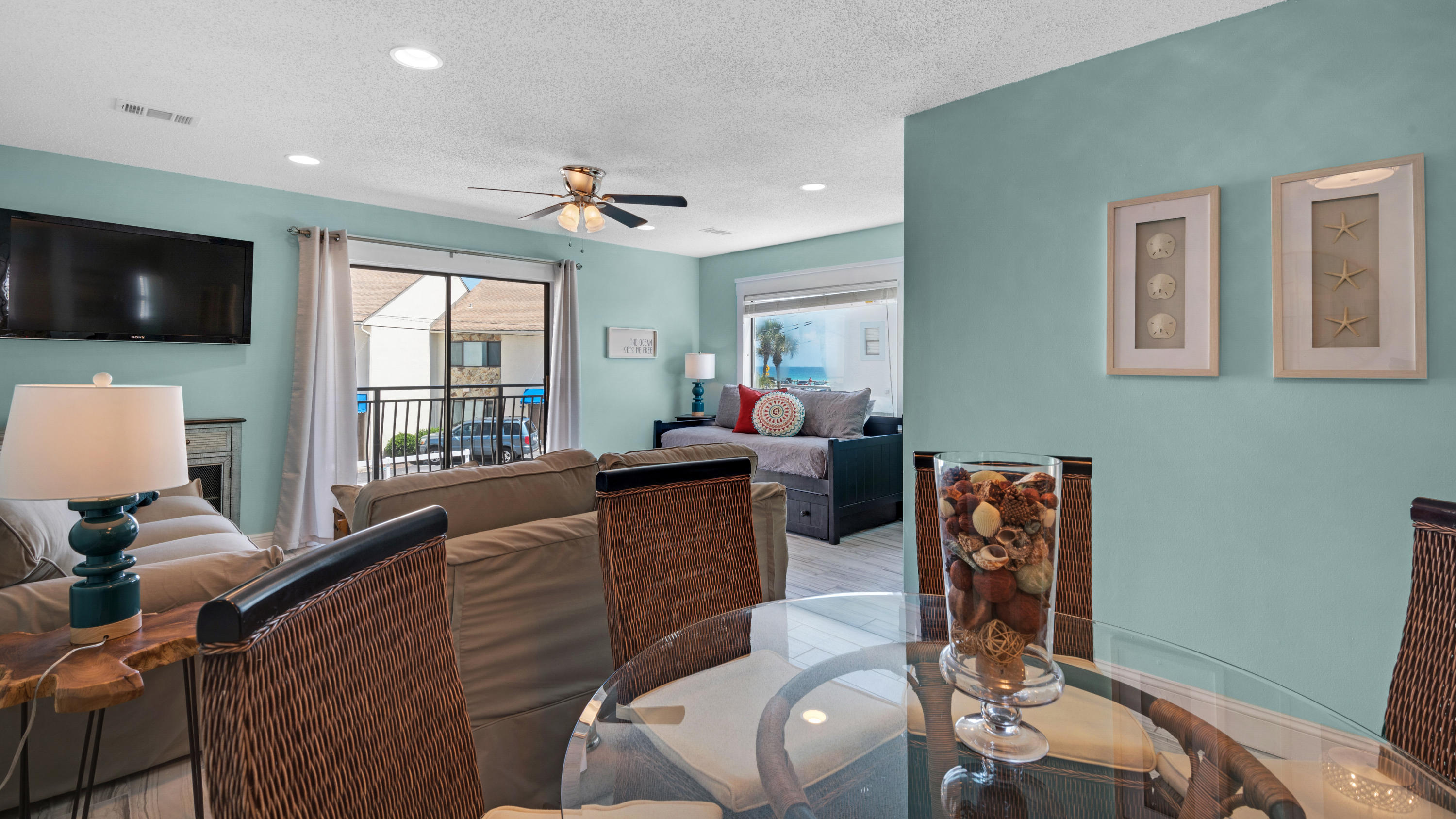 COSTA VISTA T/H - Residential