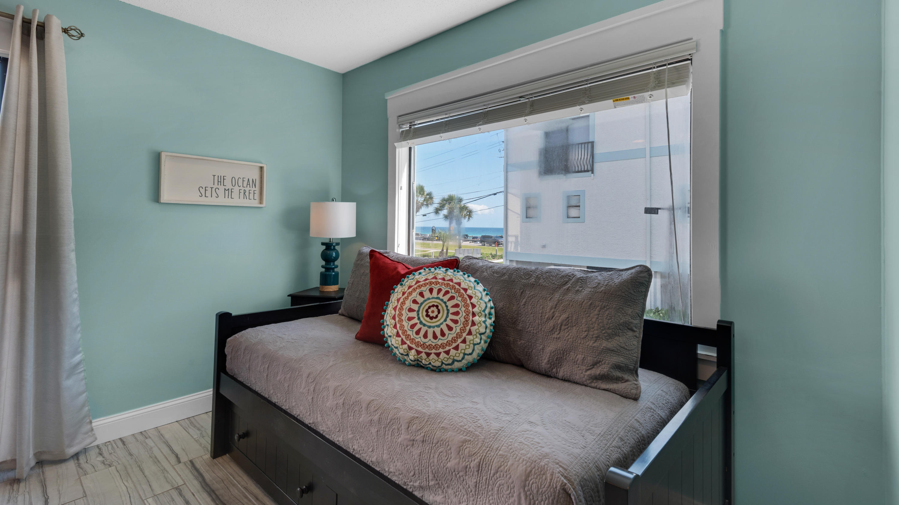 COSTA VISTA T/H - Residential