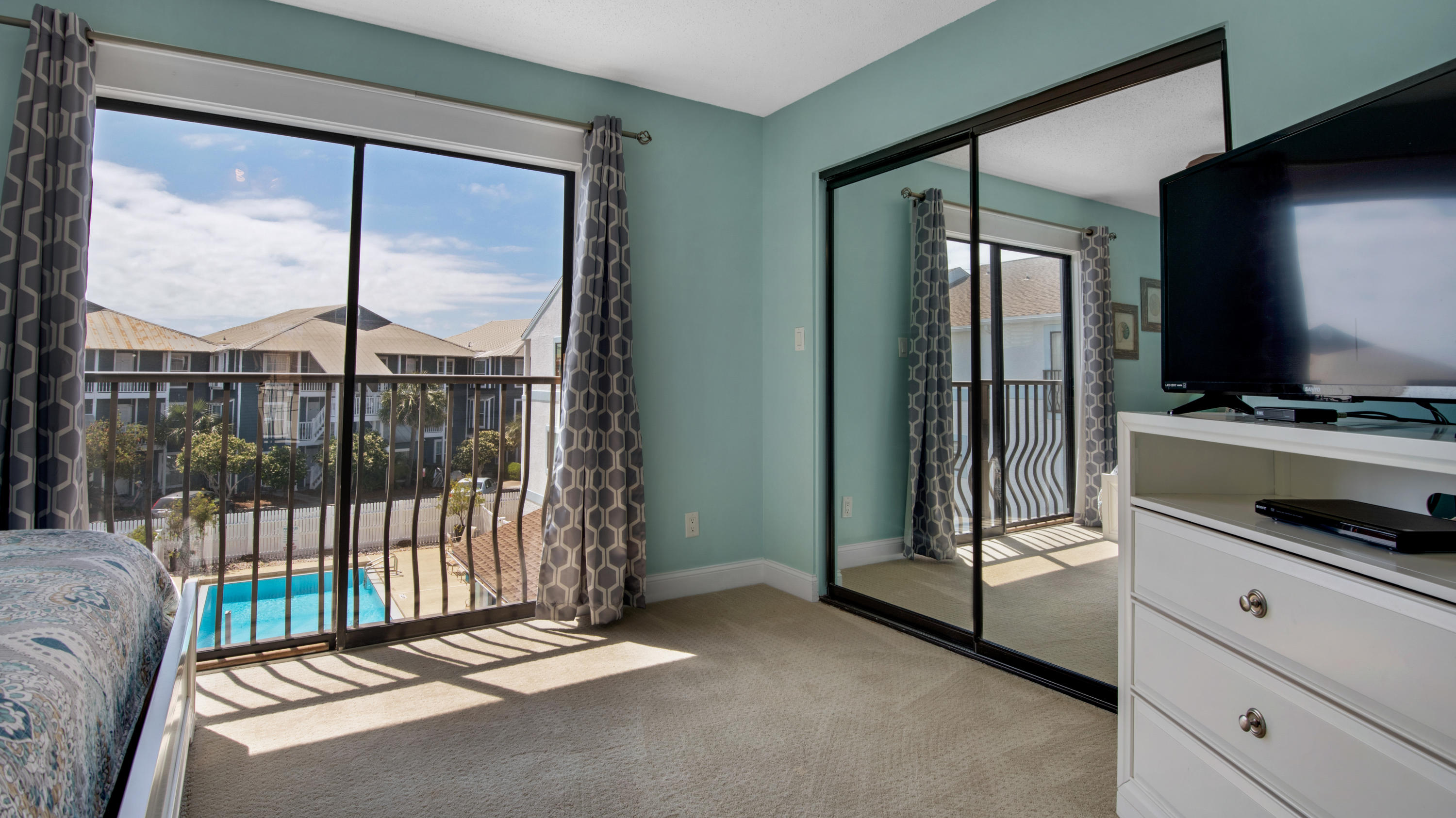 COSTA VISTA T/H - Residential