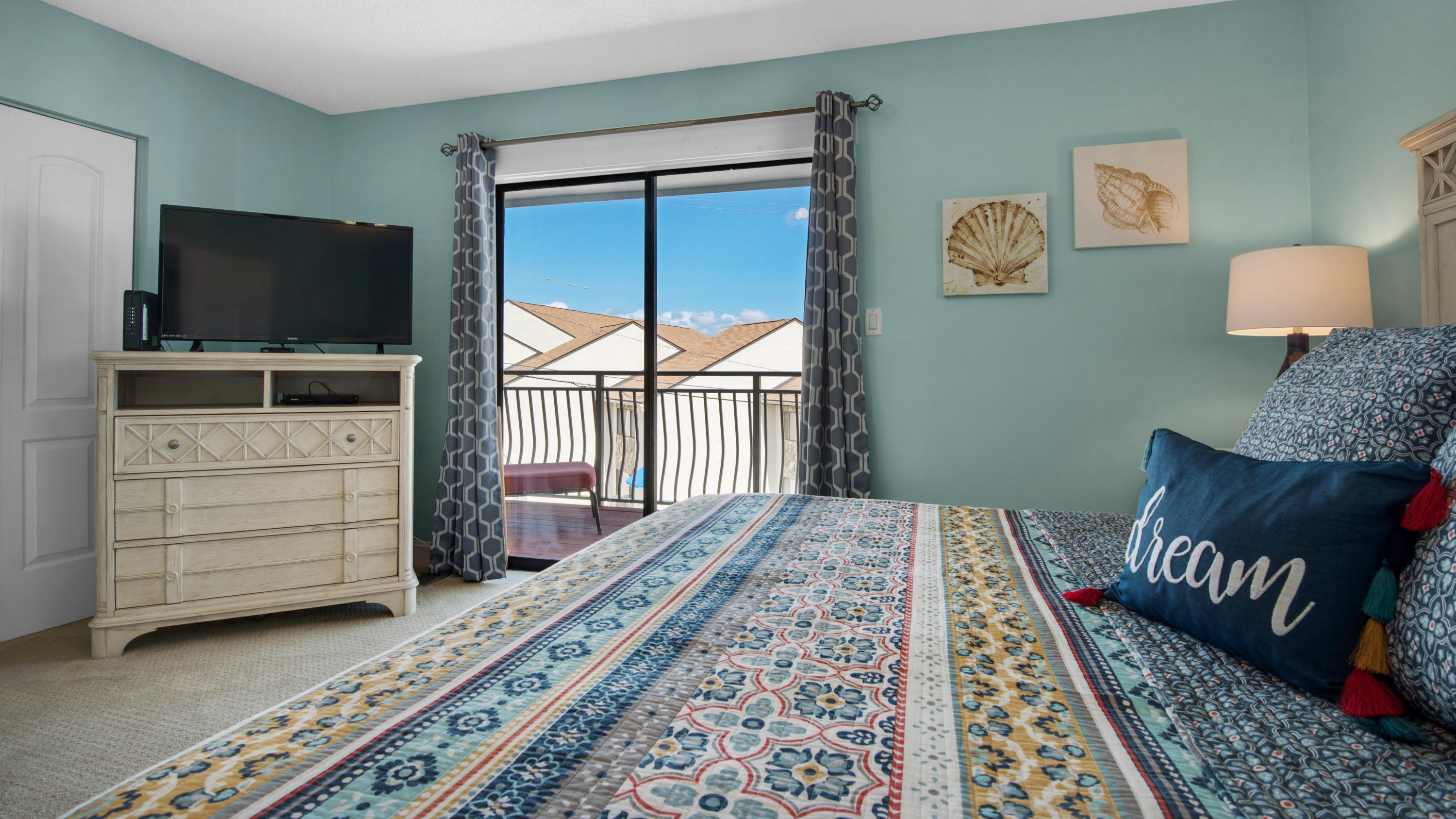 COSTA VISTA T/H - Residential