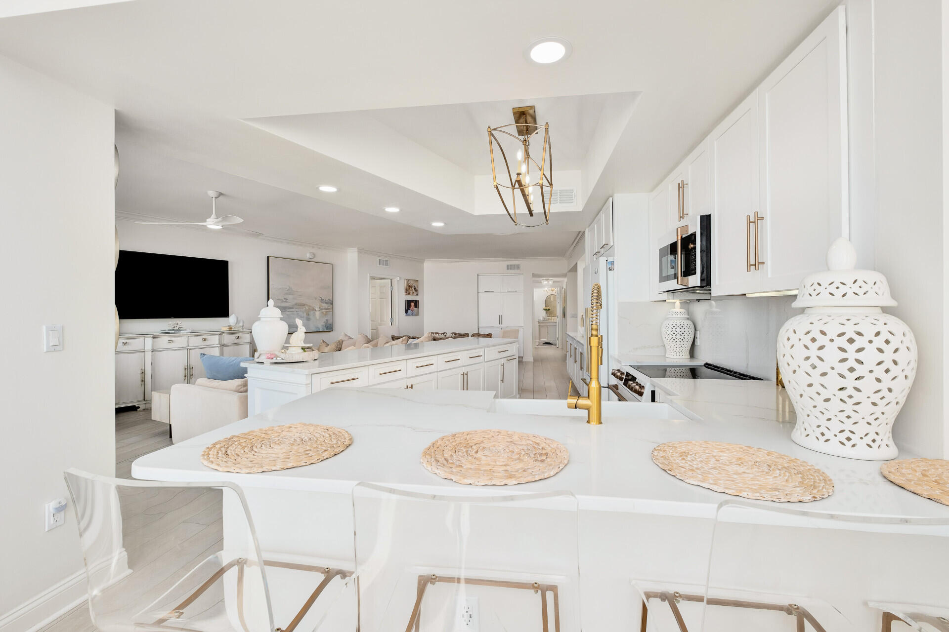 ST THOMAS AT SILVER SHELLS - Residential