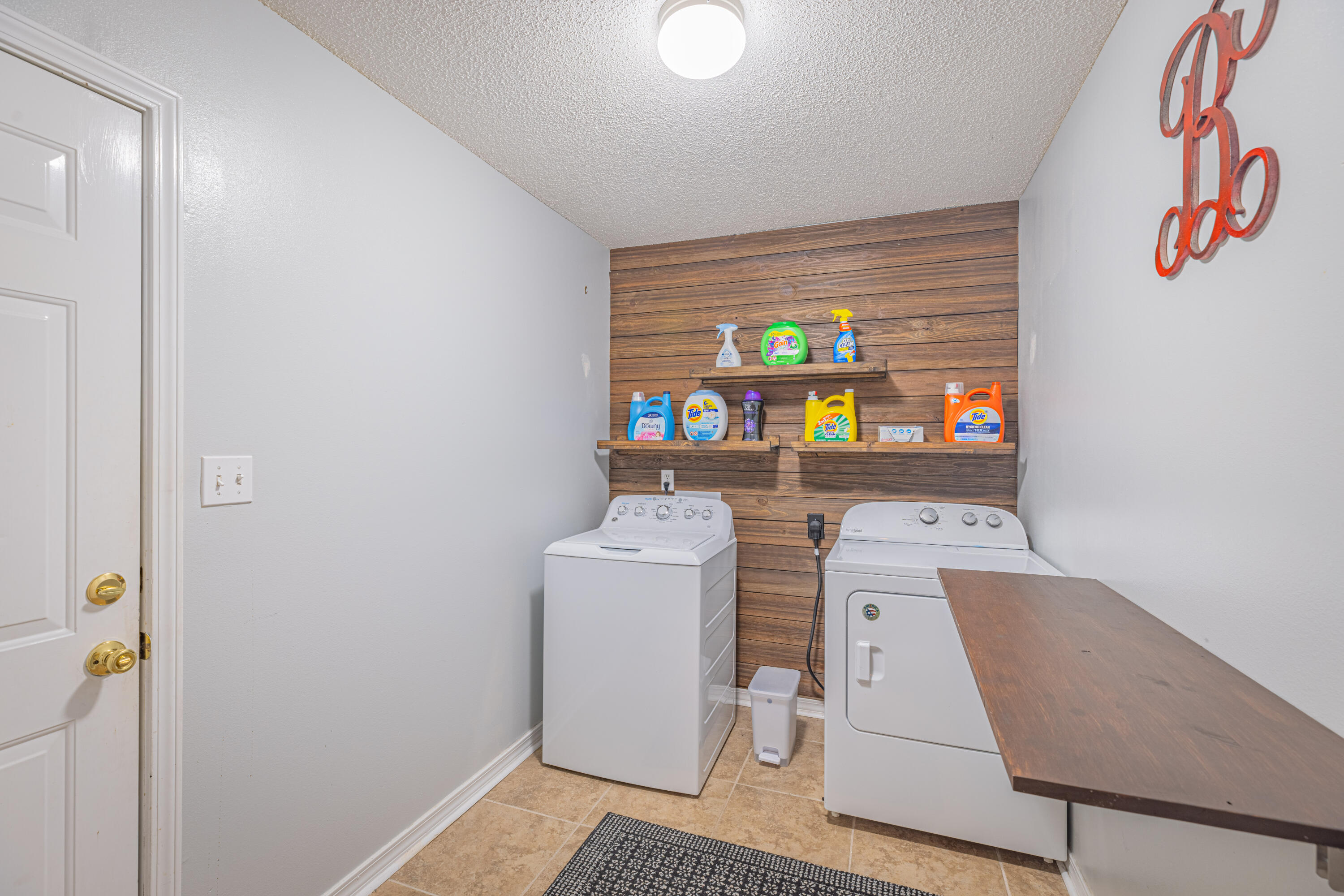 ASHWOOD - Residential