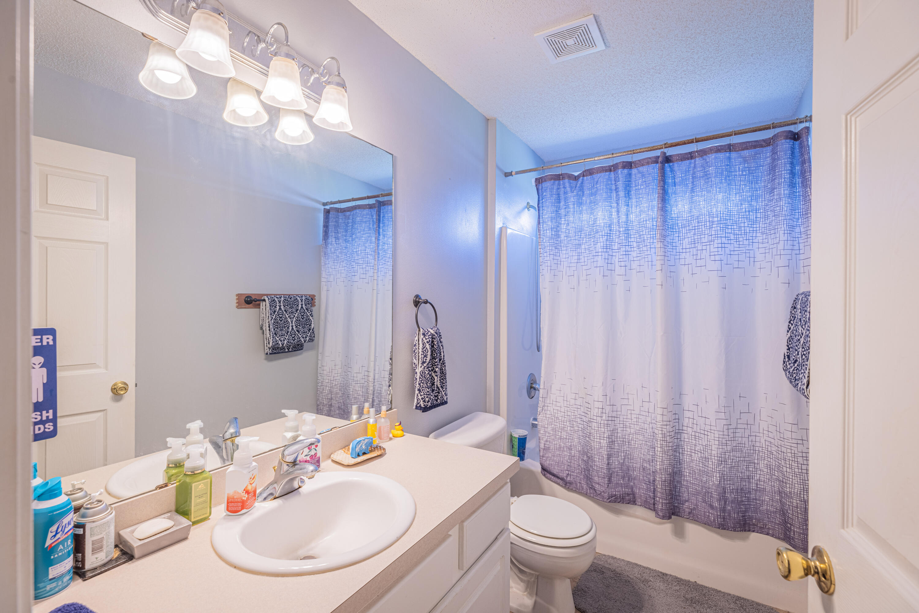 ASHWOOD - Residential