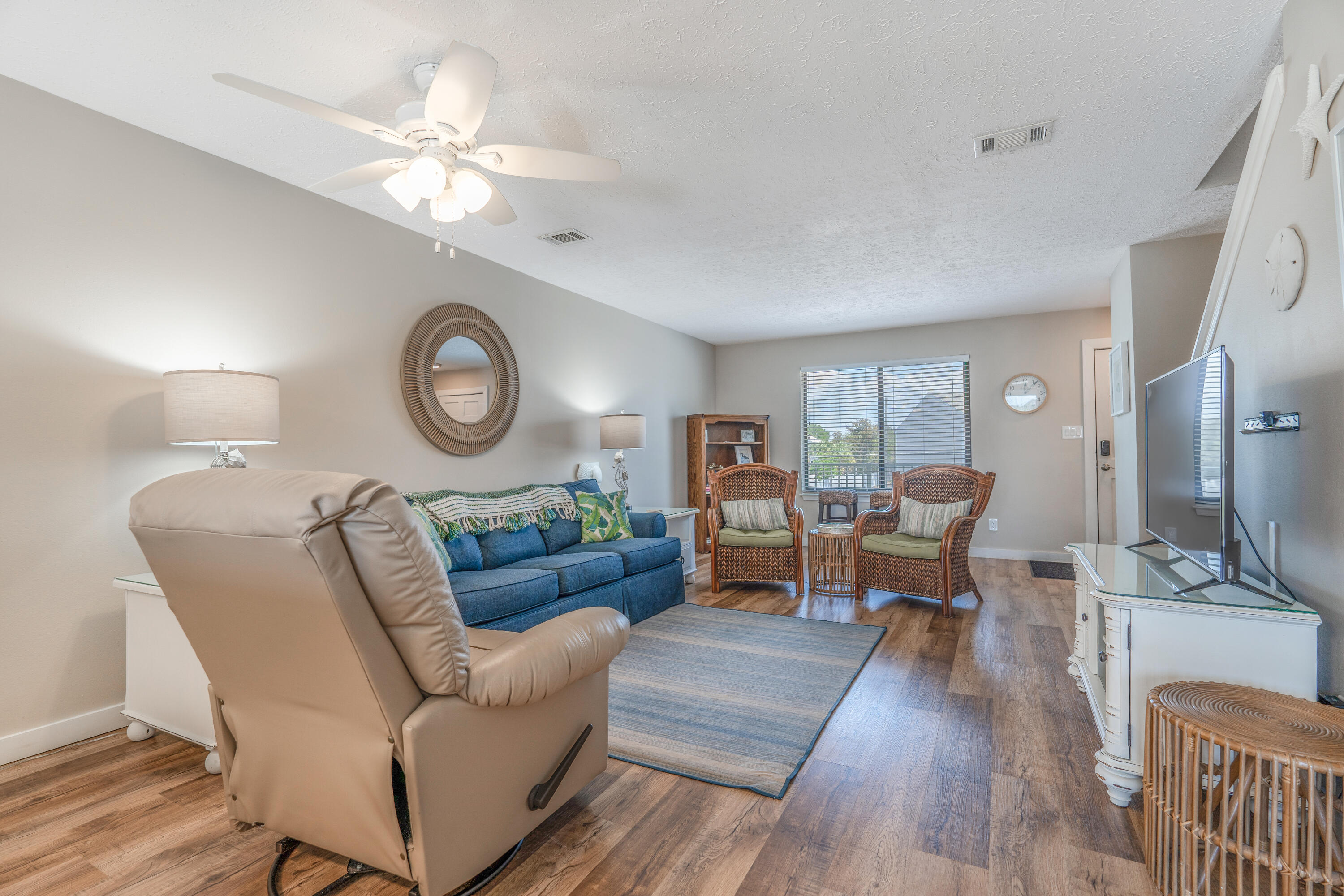 SANDPRINTS CONDO - Residential