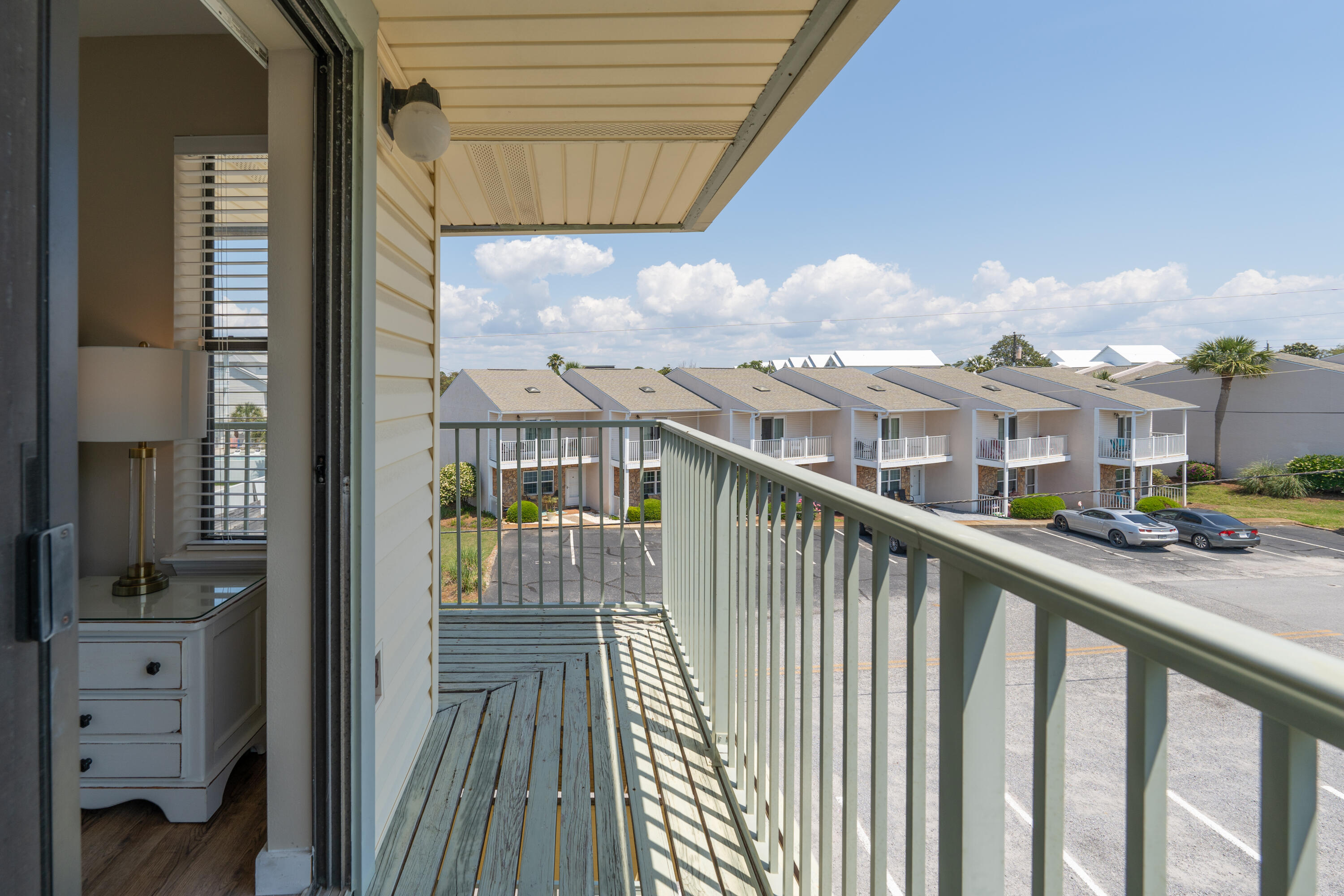 SANDPRINTS CONDO - Residential