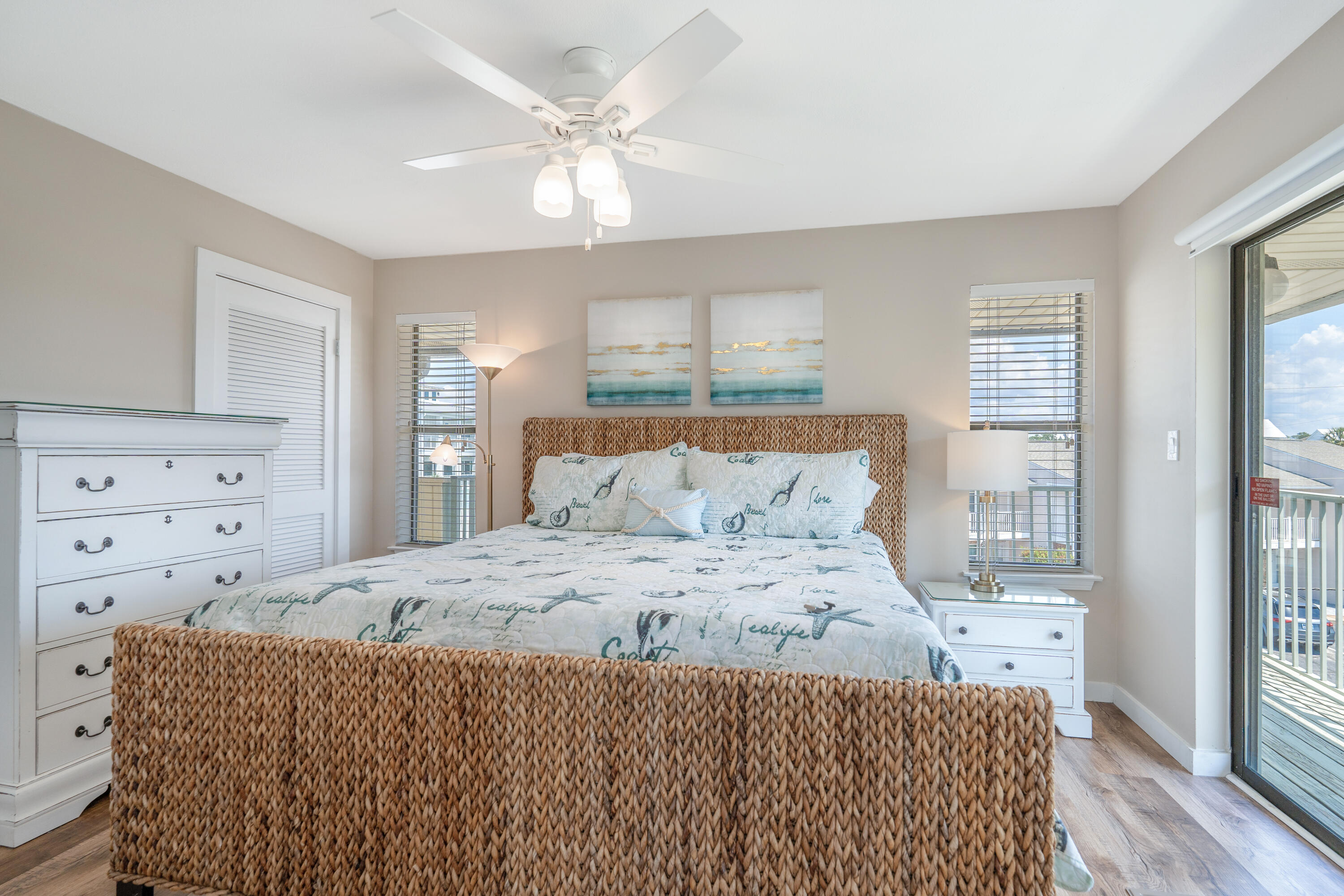 SANDPRINTS CONDO - Residential