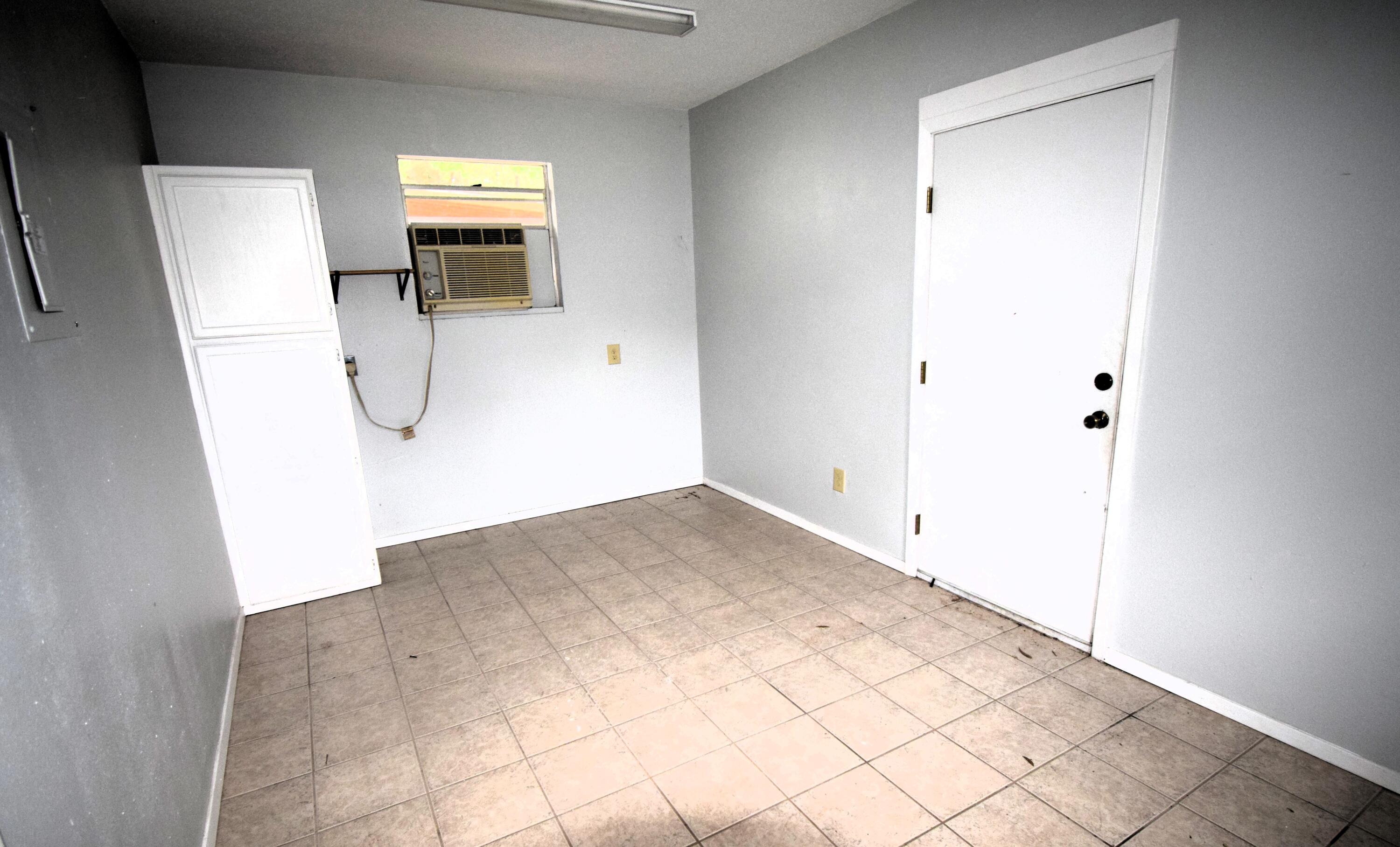 GARDEN CITY - Residential