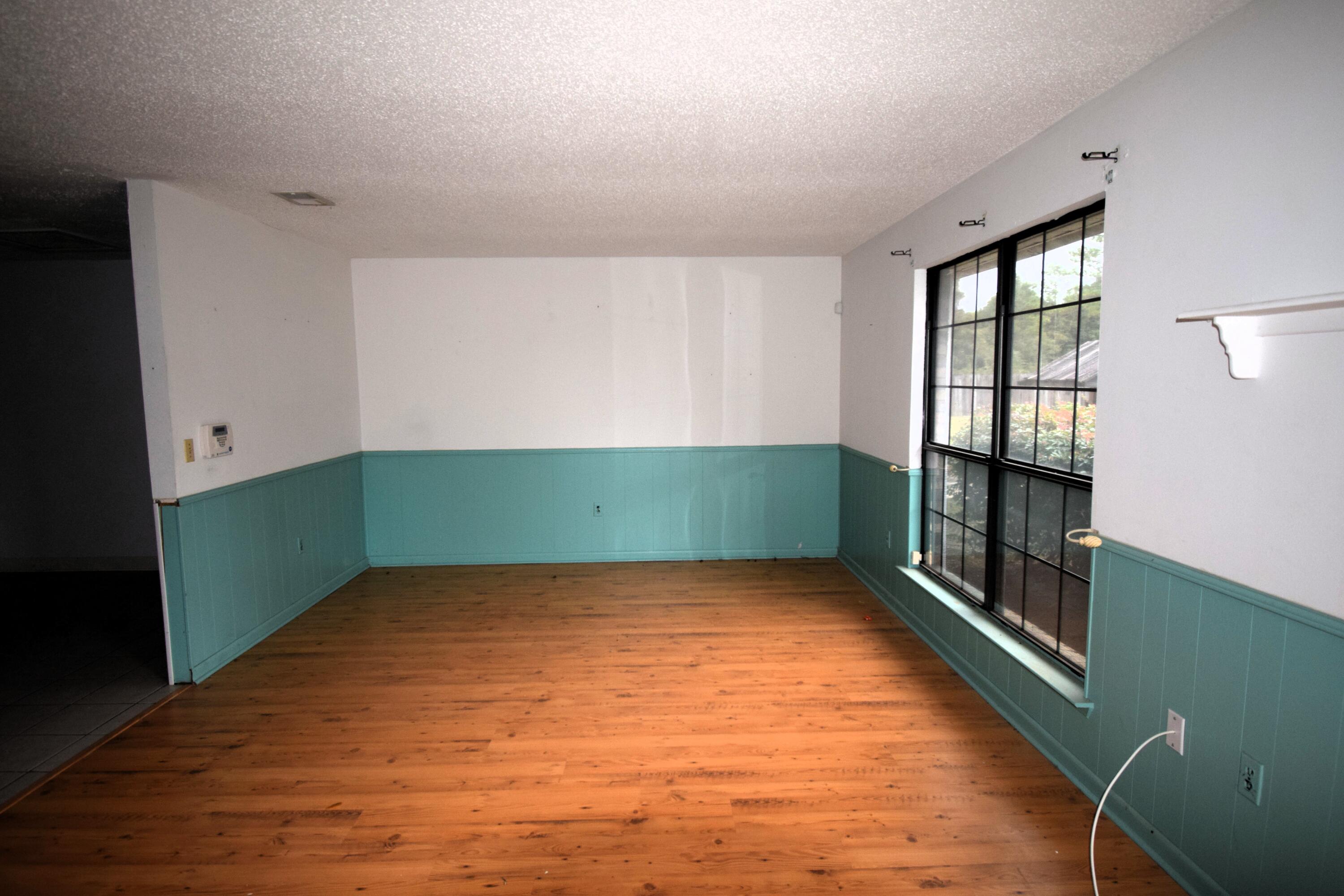 GARDEN CITY - Residential