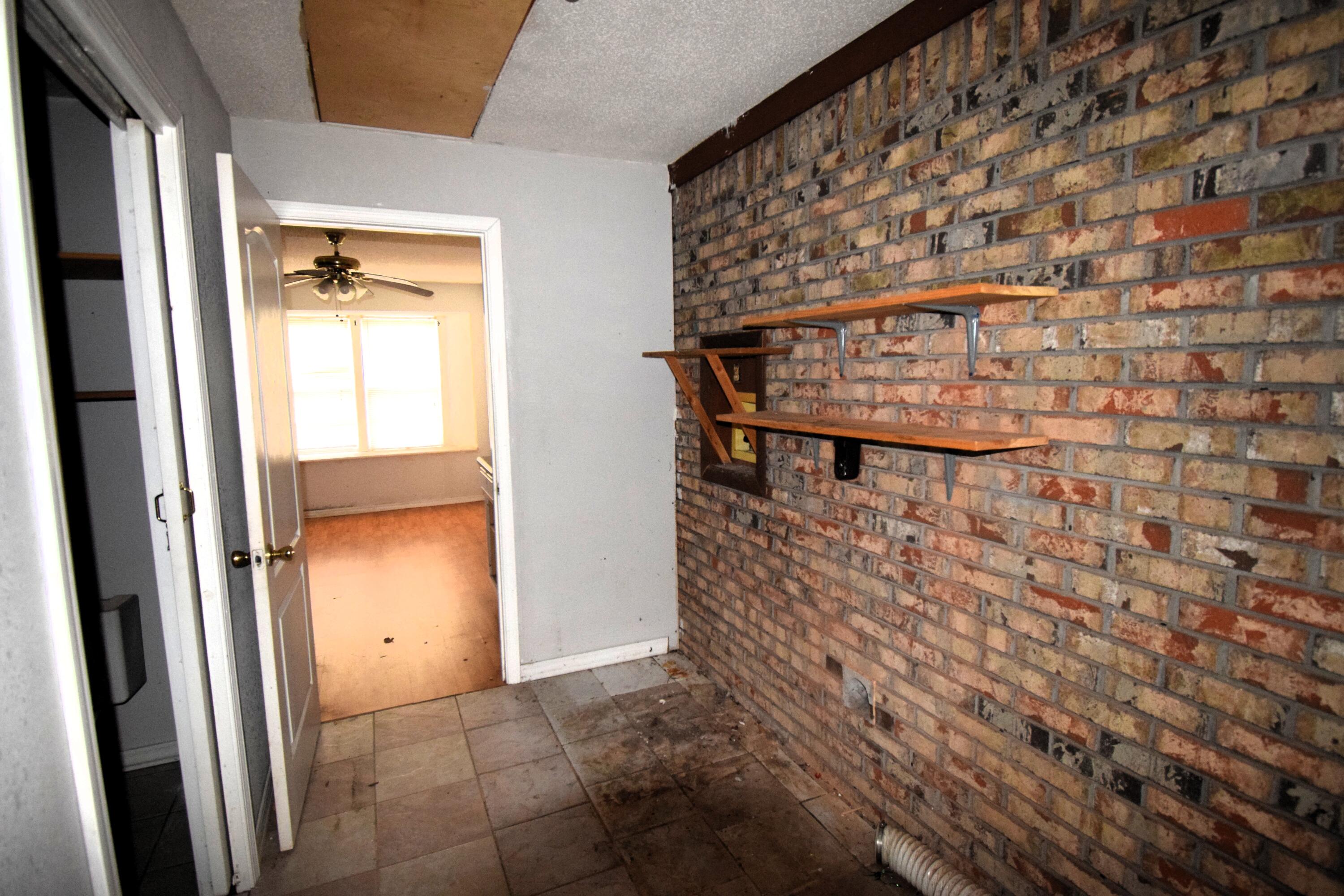 GARDEN CITY - Residential