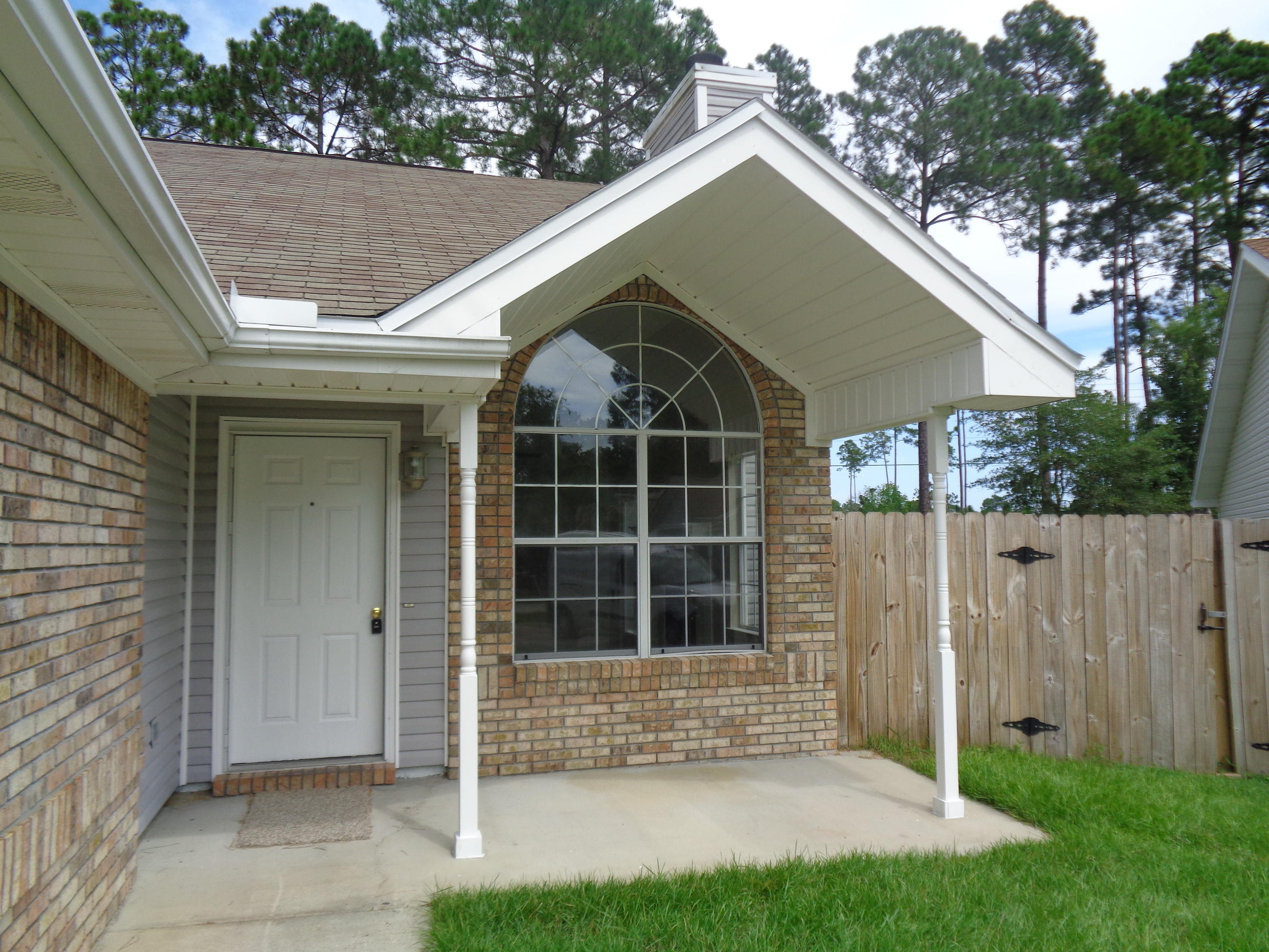 LAKE CHARLESTON - Residential