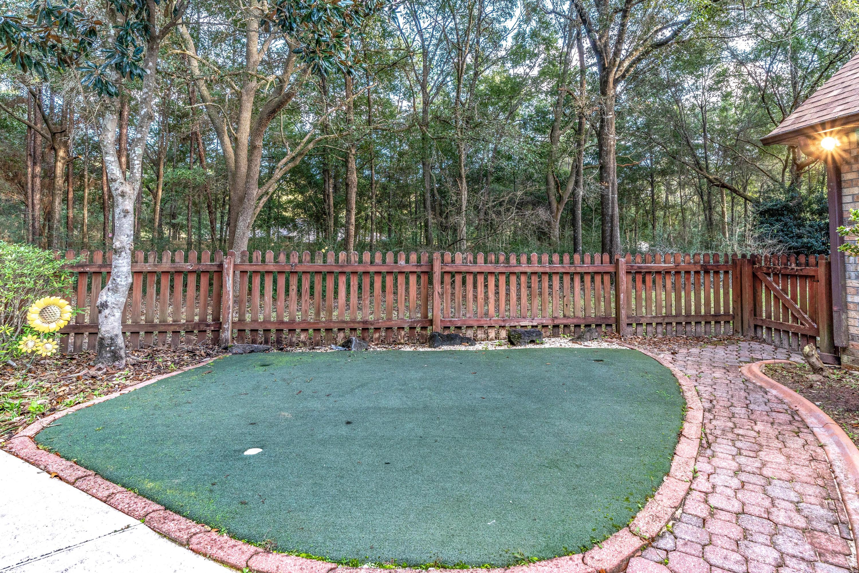 SHADY OAKS - Residential