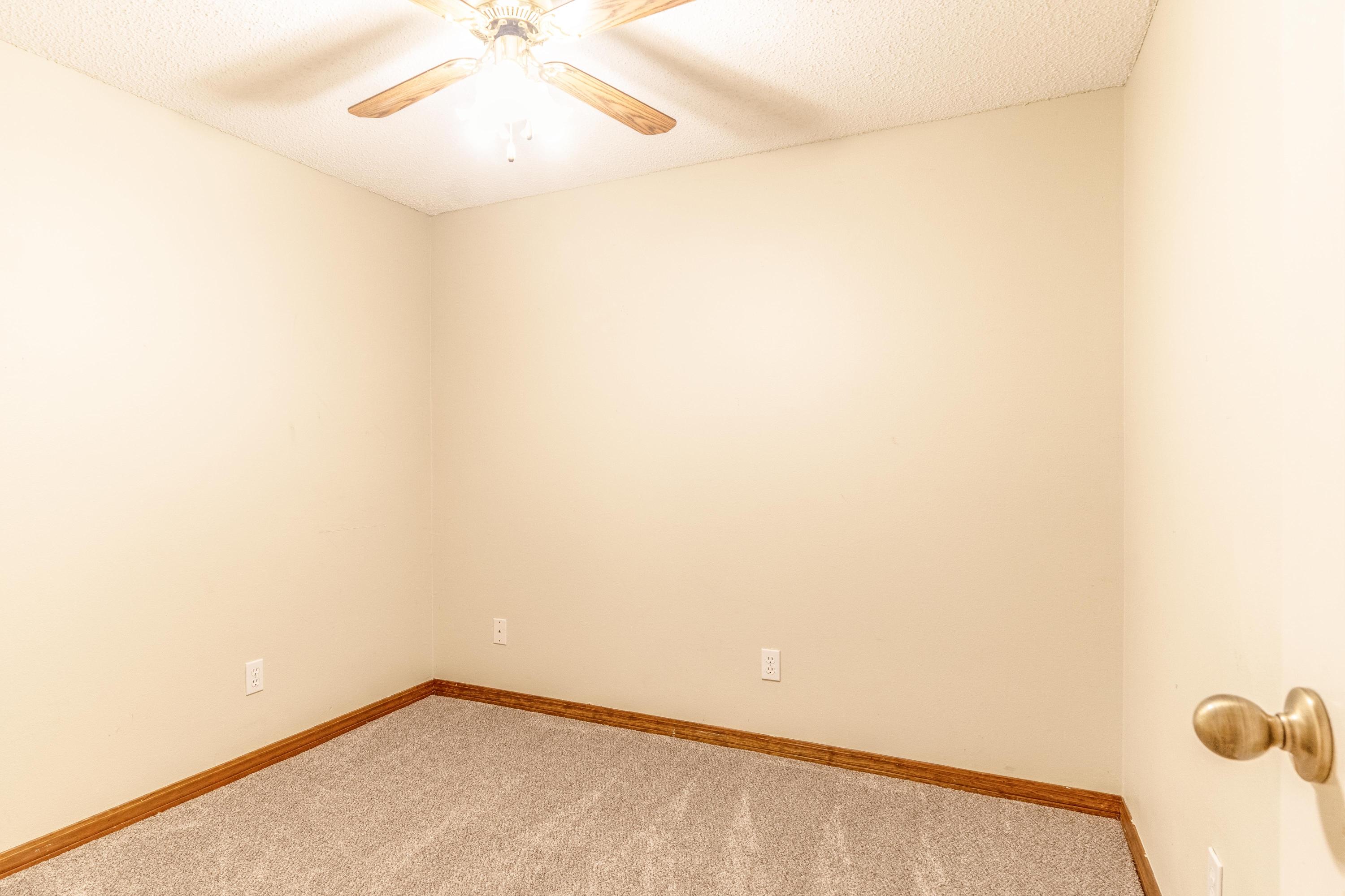 SHADY OAKS - Residential