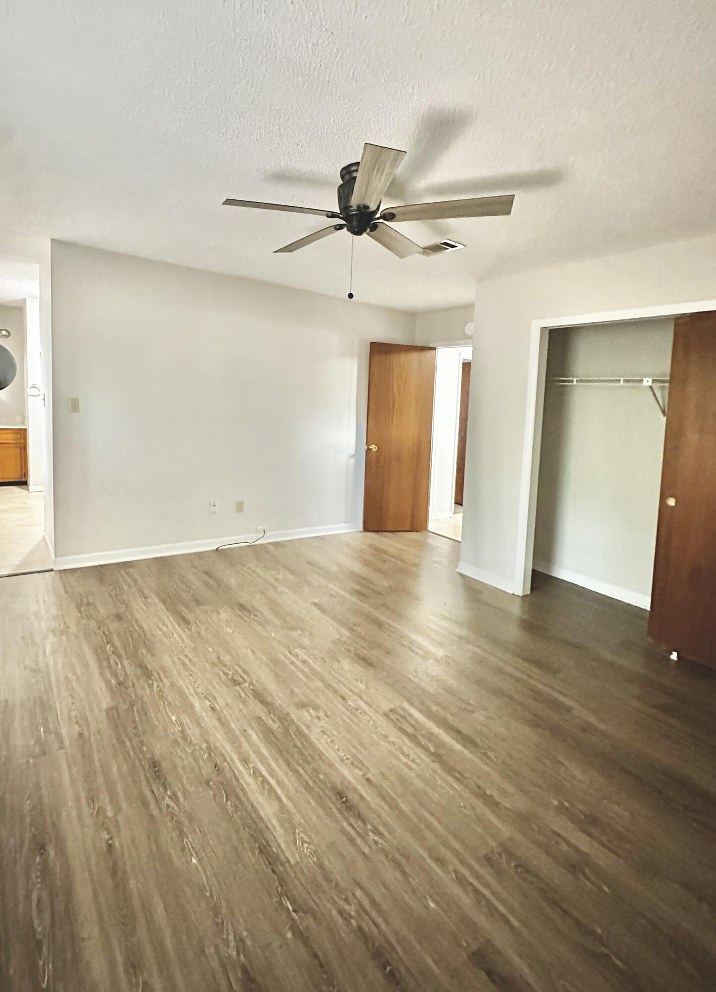 ACORN VILLAS - Residential