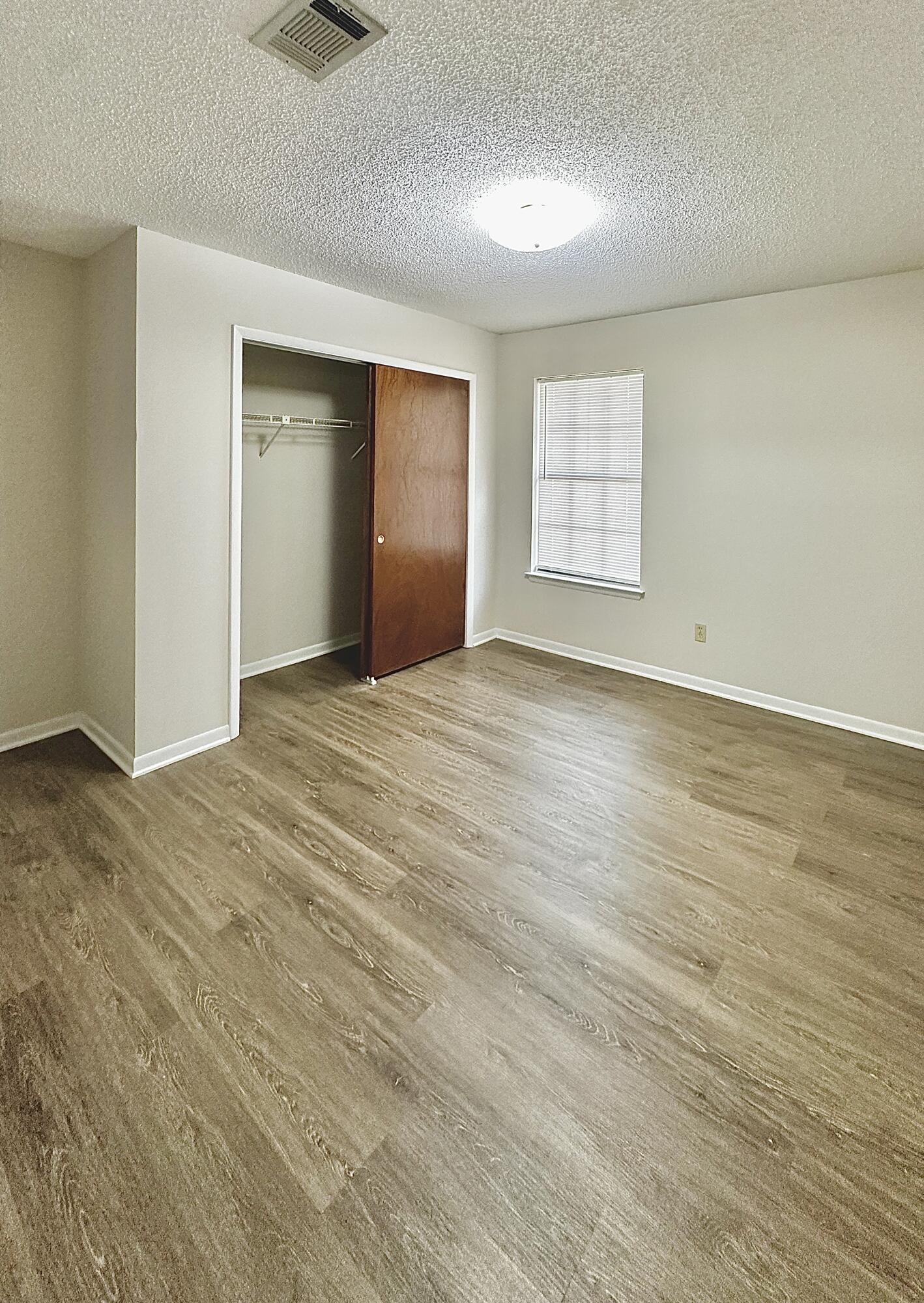 ACORN VILLAS - Residential