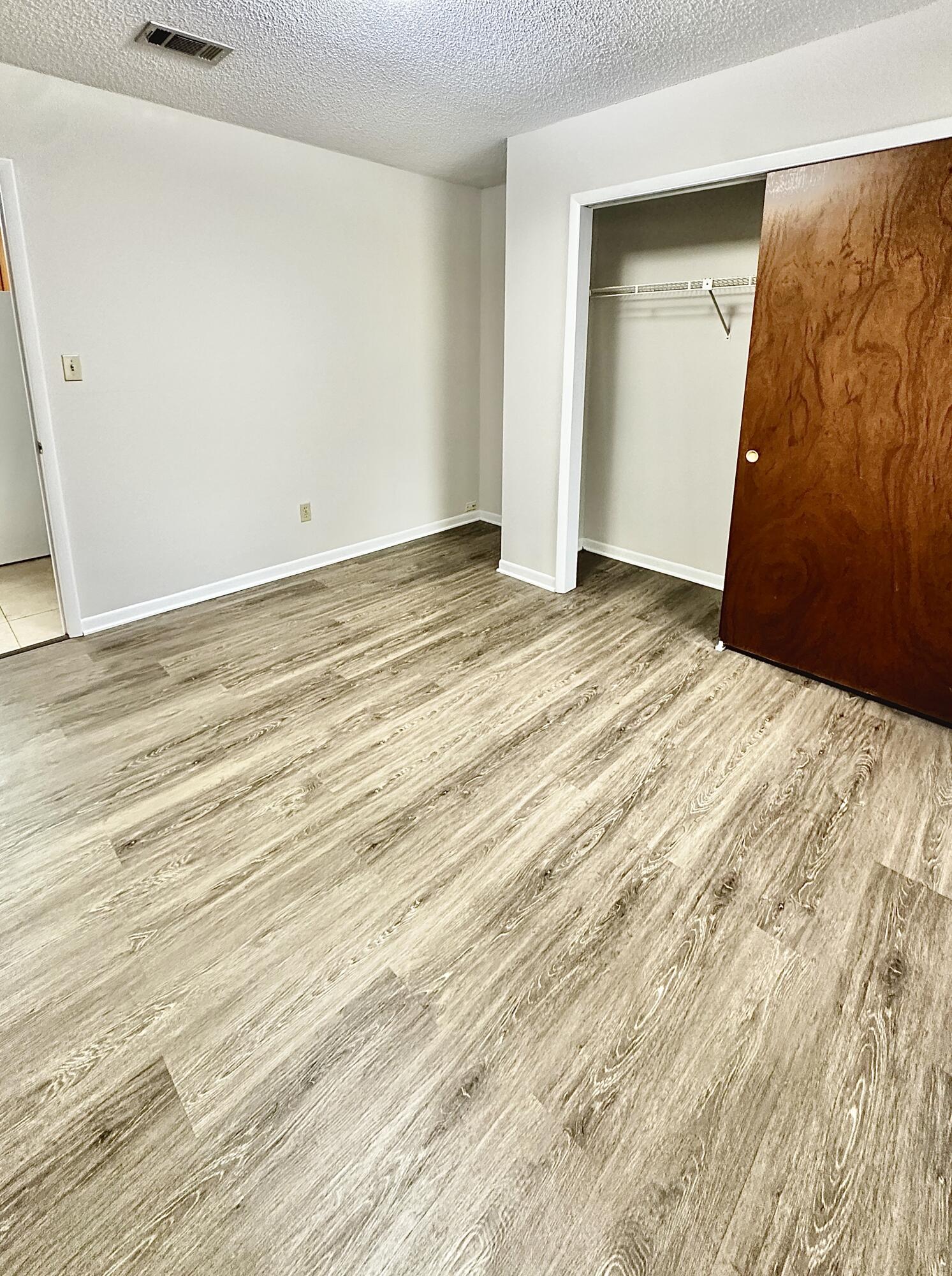 ACORN VILLAS - Residential